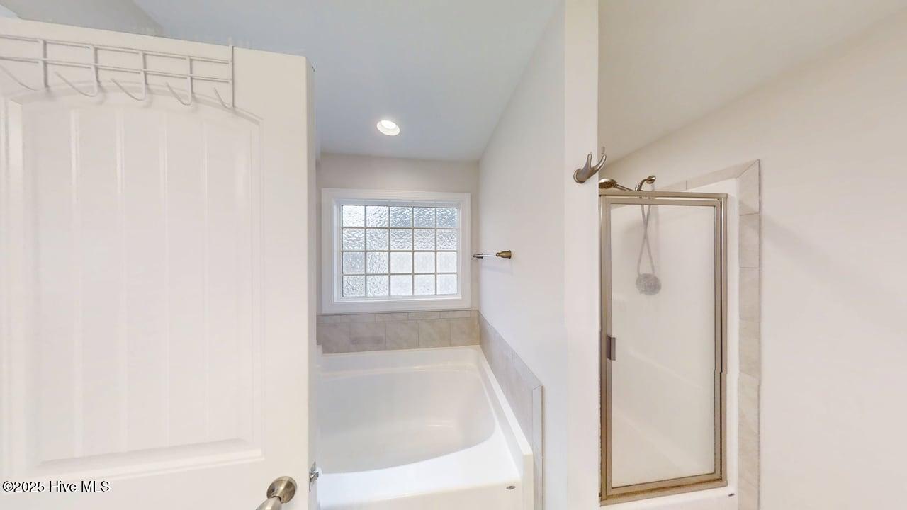 100539509 | Photo 63