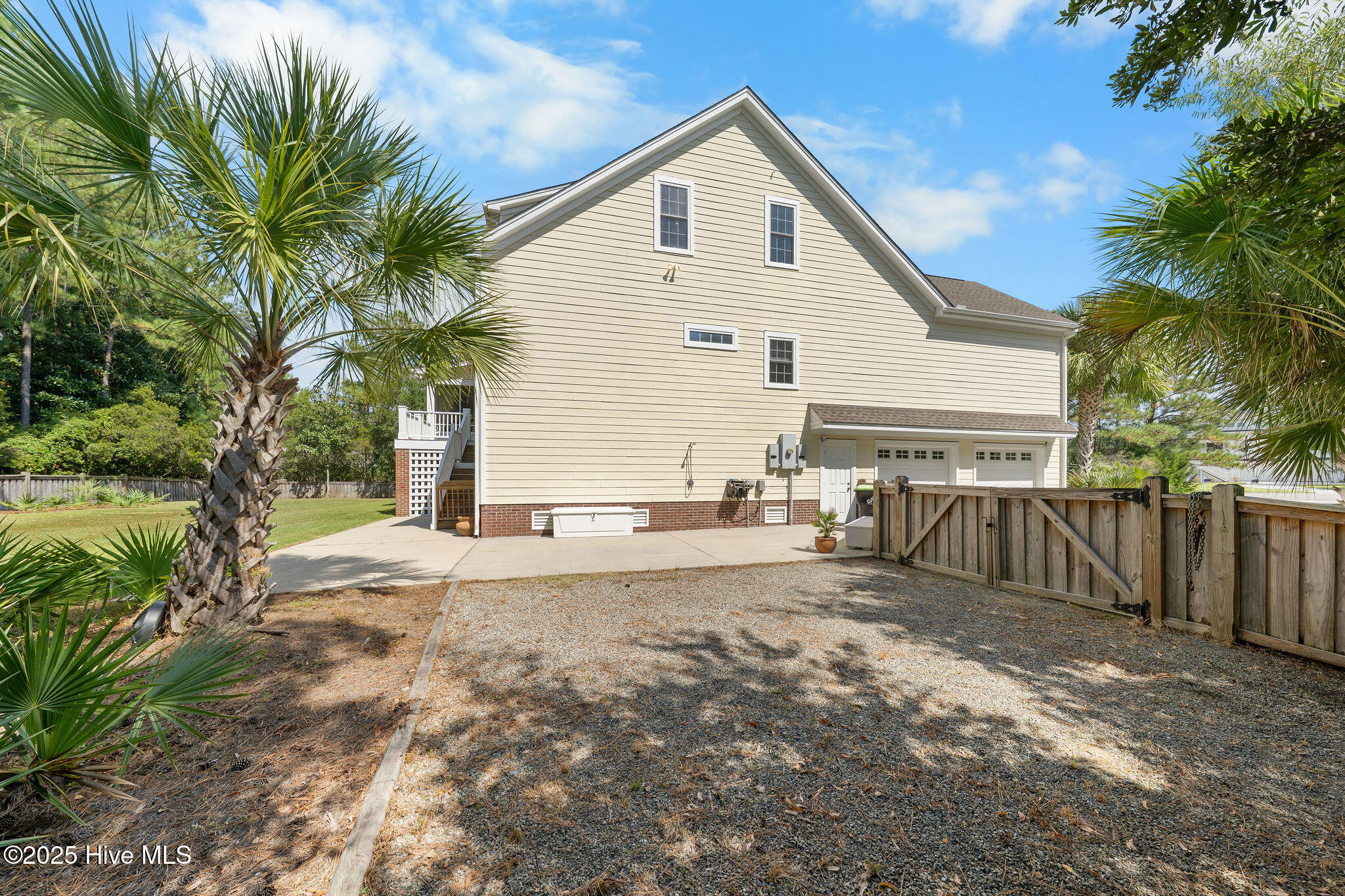 100532416 | Photo 59