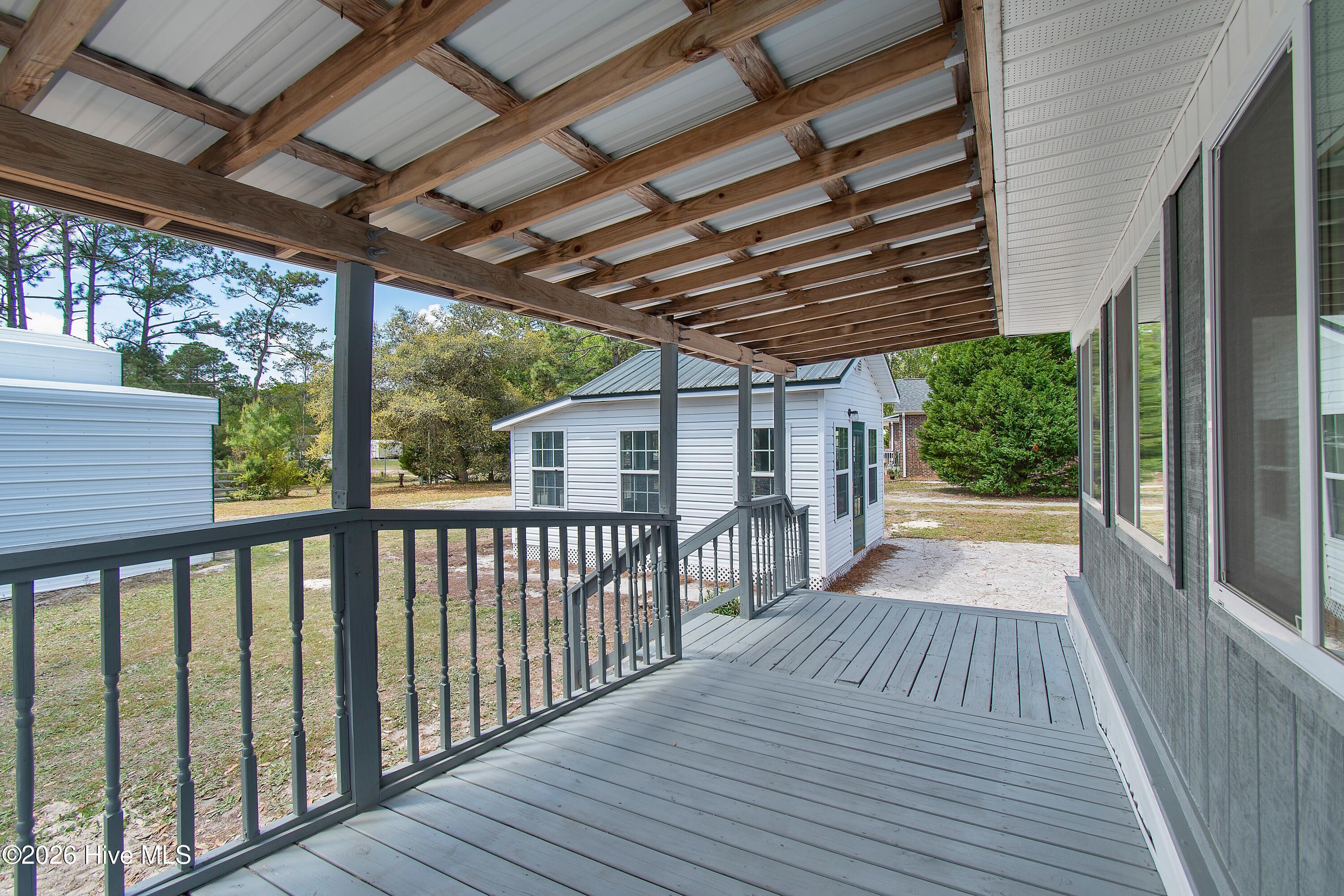 100566223 | Photo 47