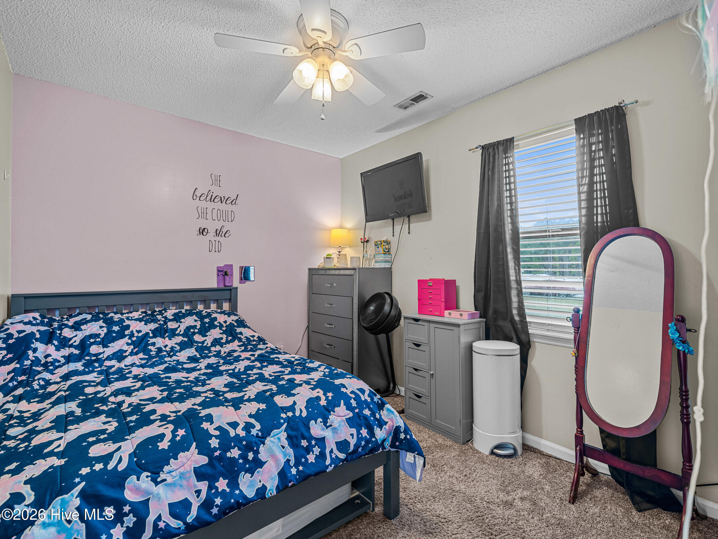 100561480 | Photo 27