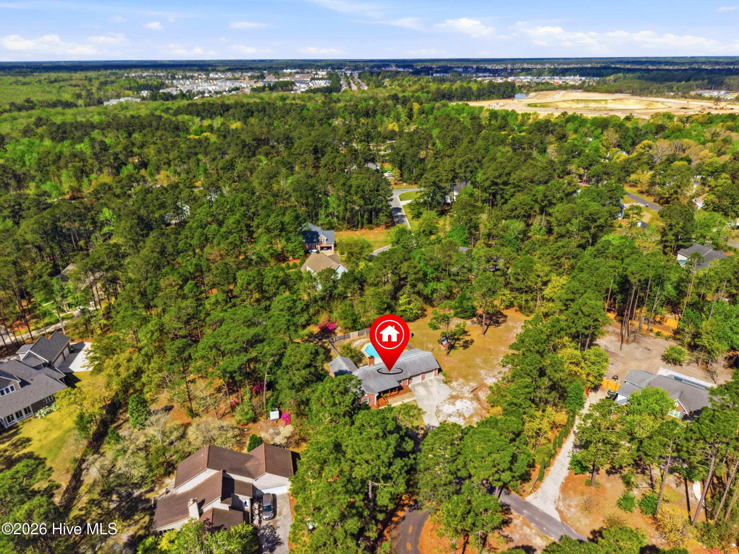 100565910 | Photo 43