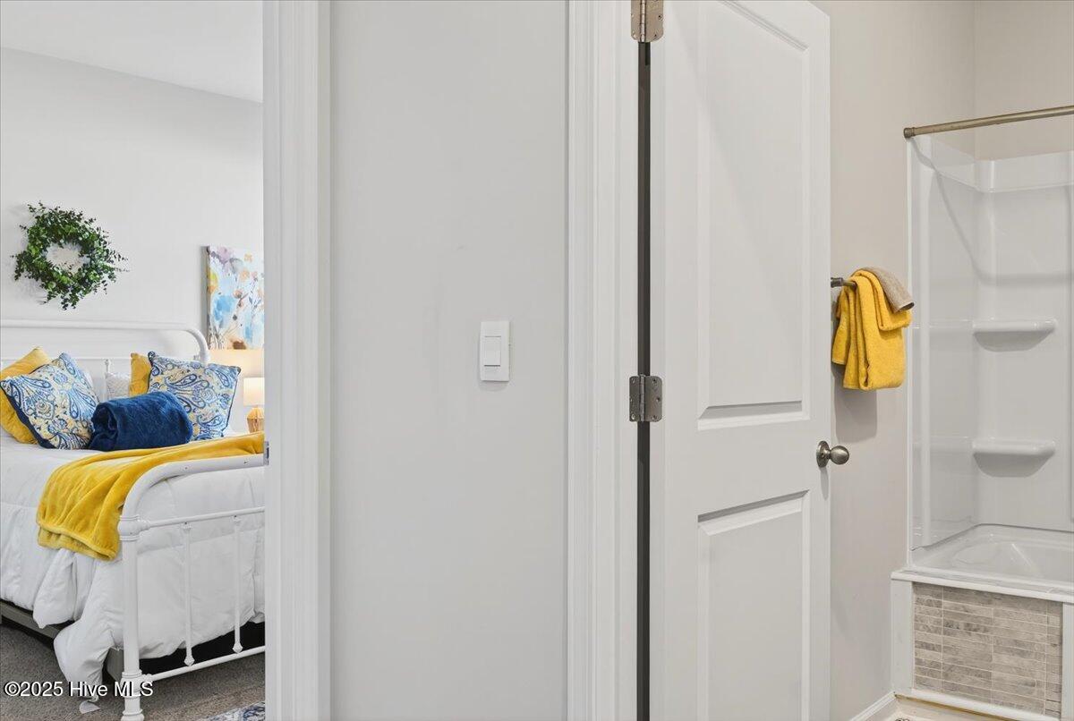 100542039 | Photo 24