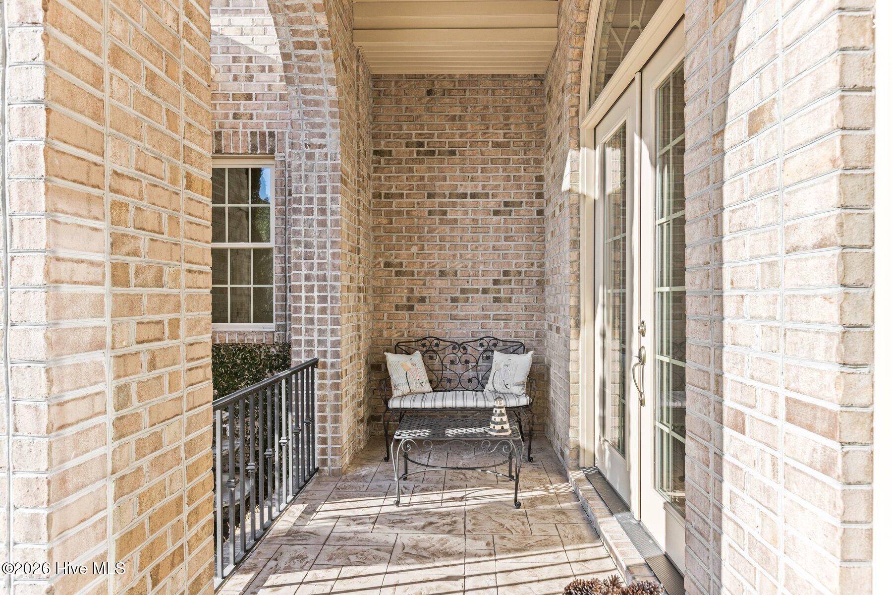 100555676 | Photo 12