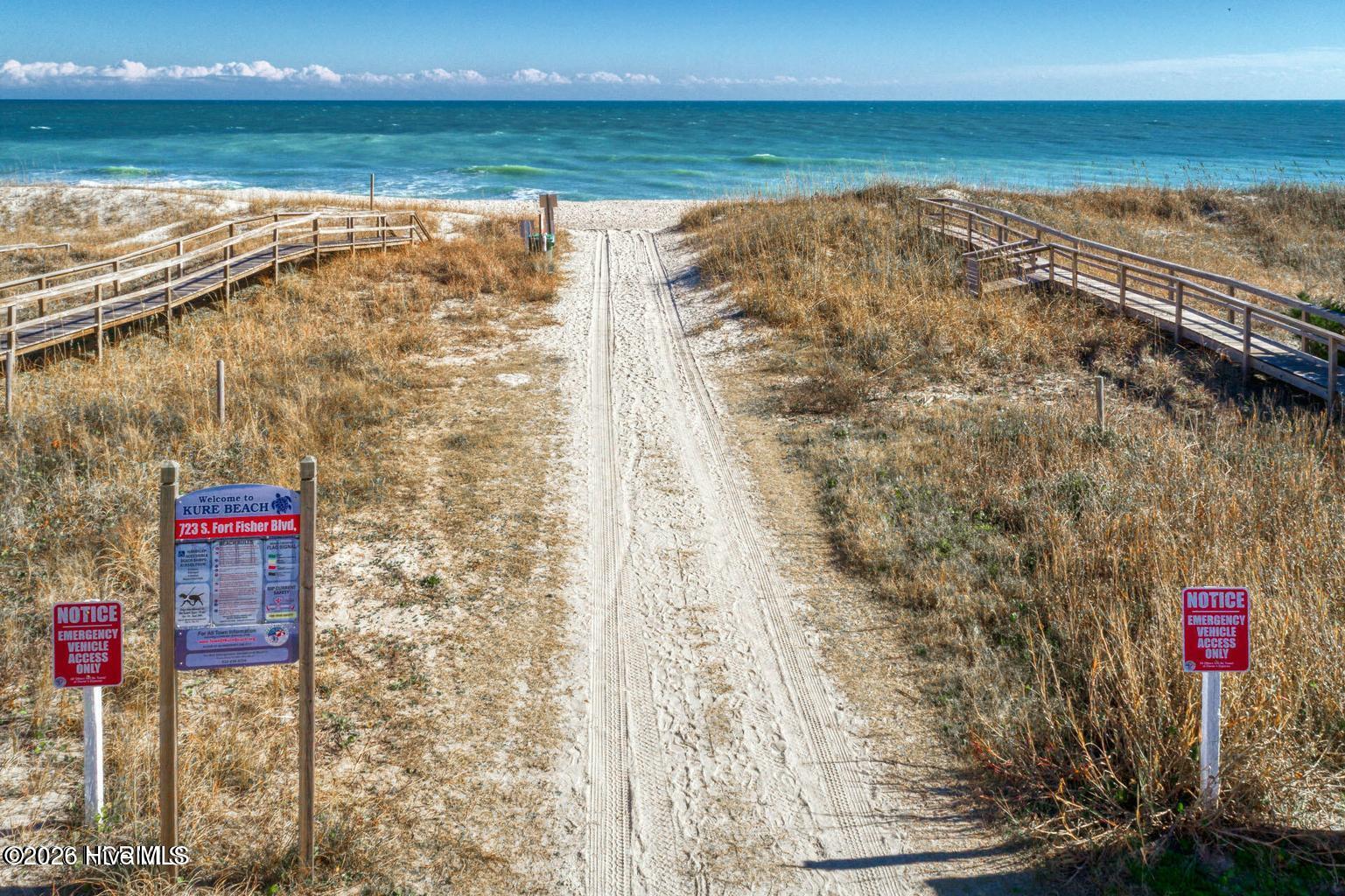 100563355 | Photo 56