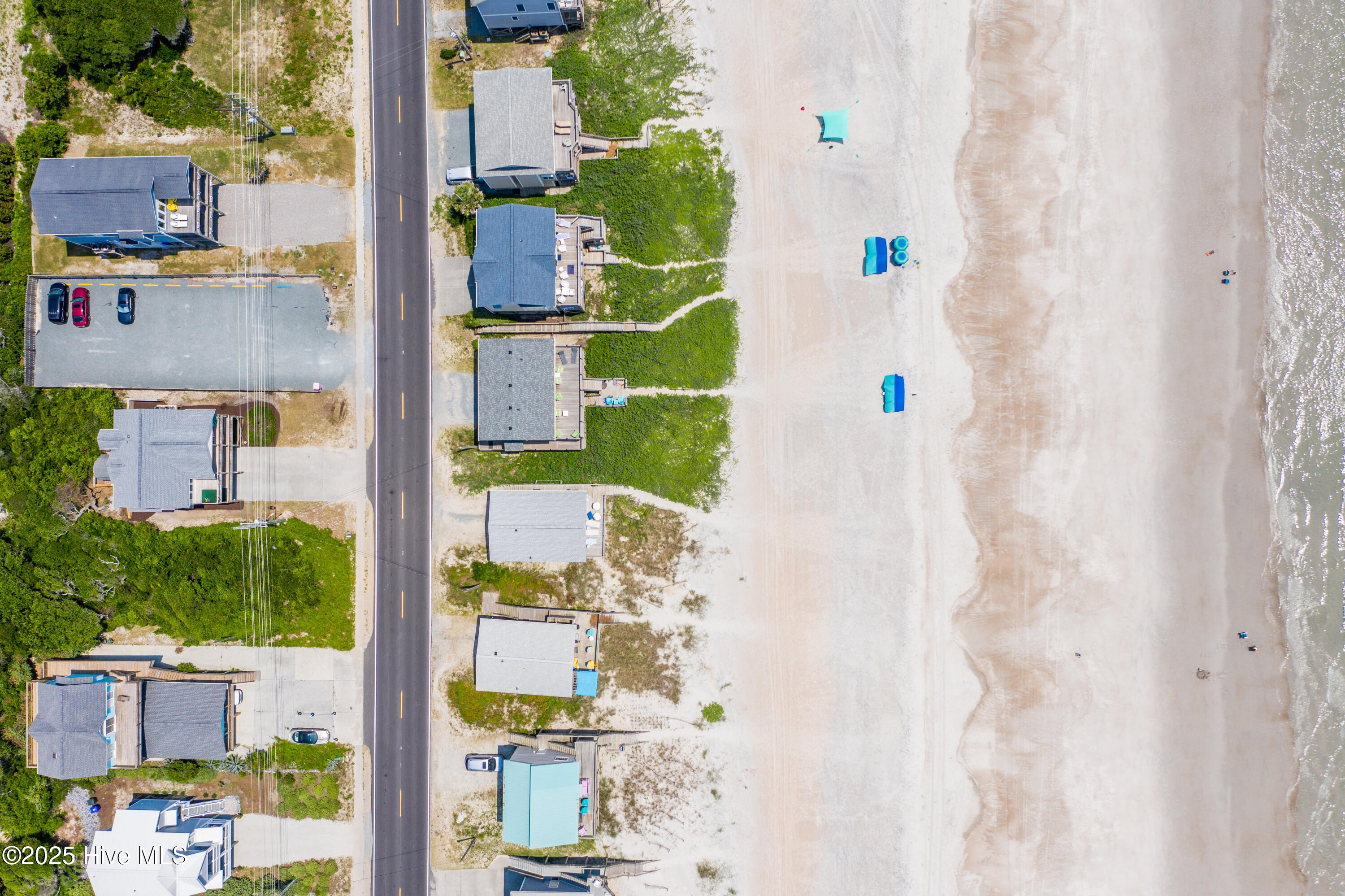 100548712 | Photo 48