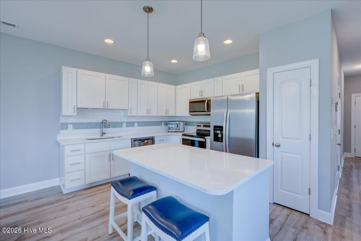 100567041 | Photo 16