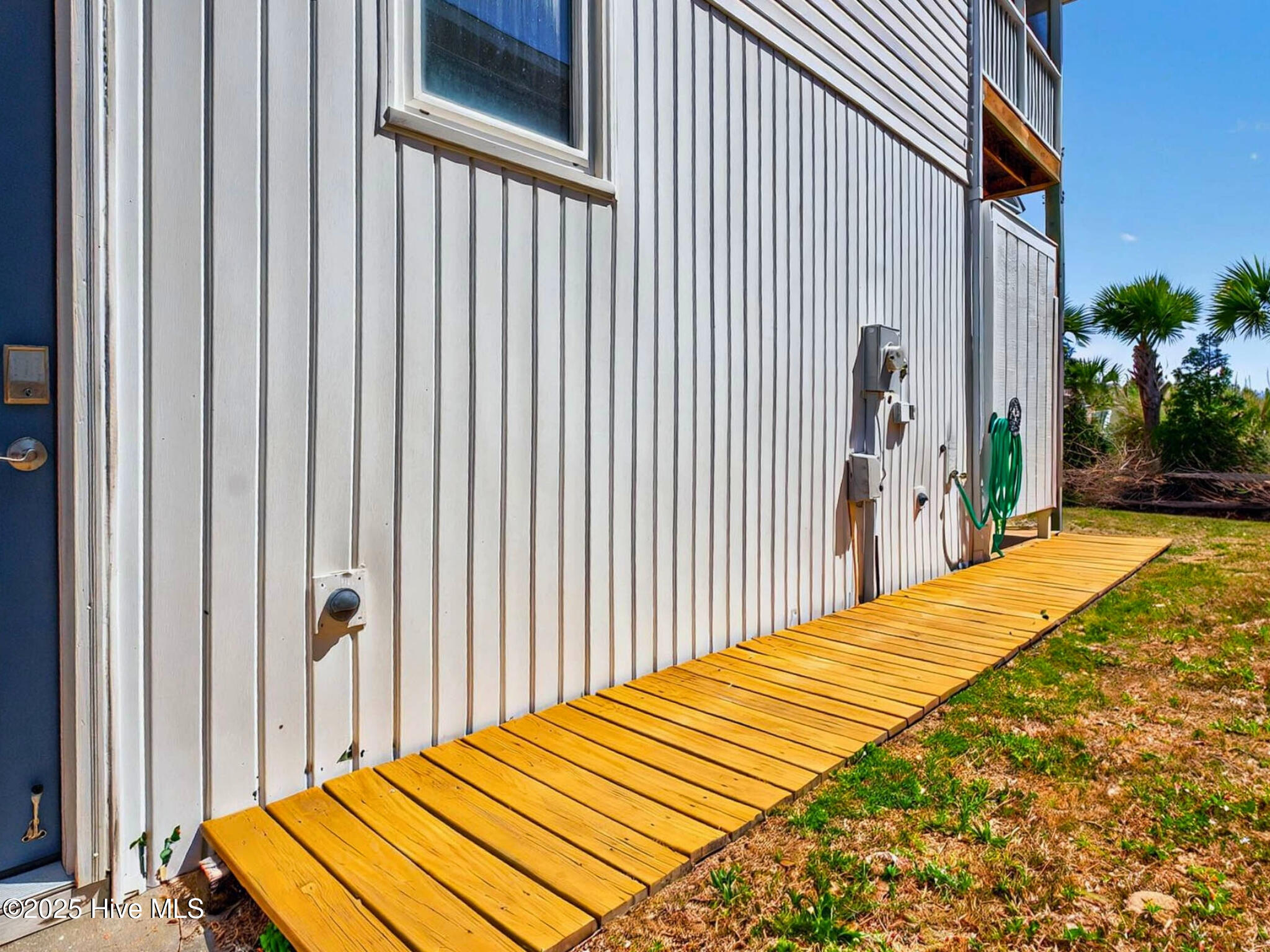 100504393 | Photo 38