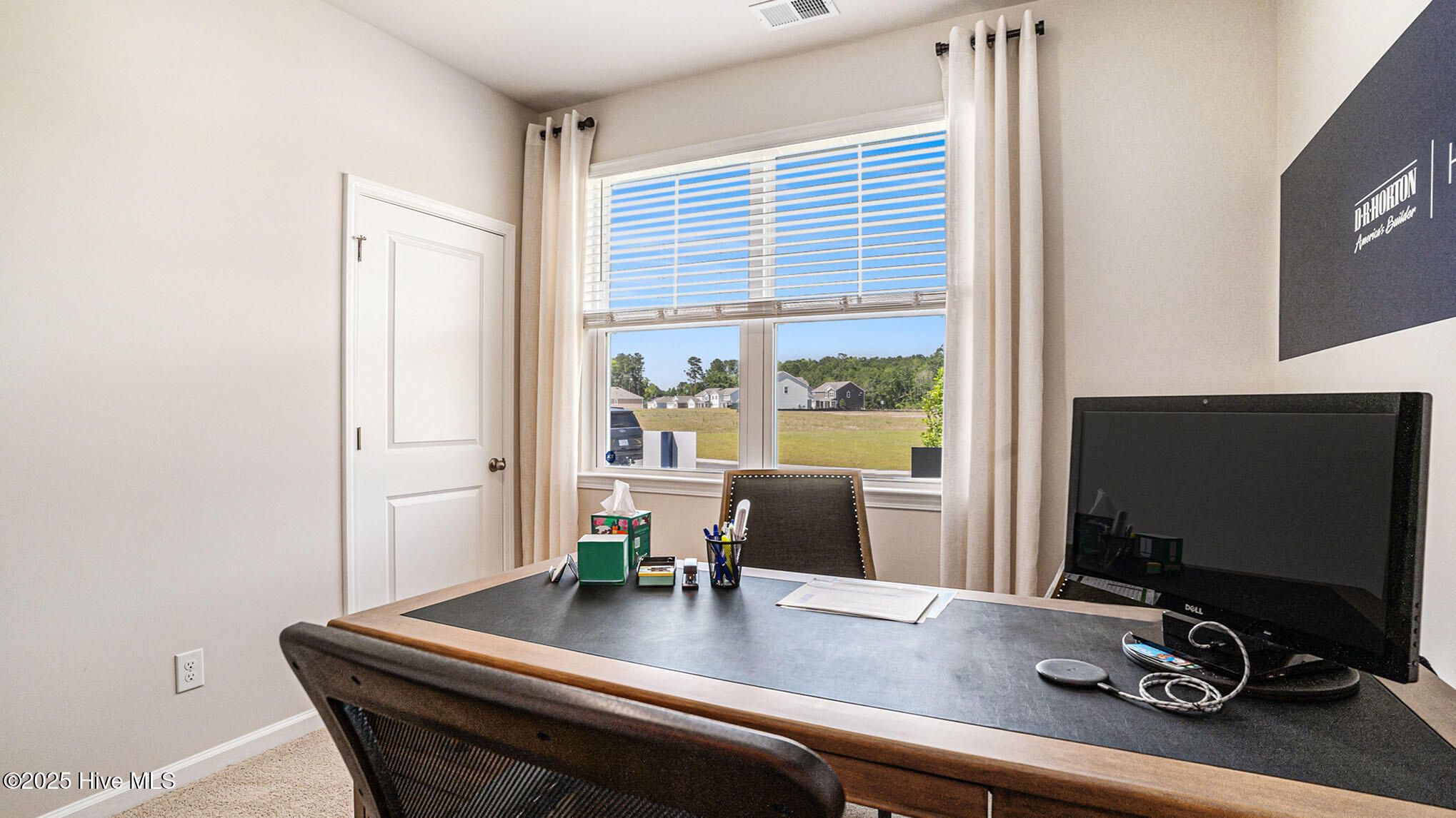 100546496 | Photo 14