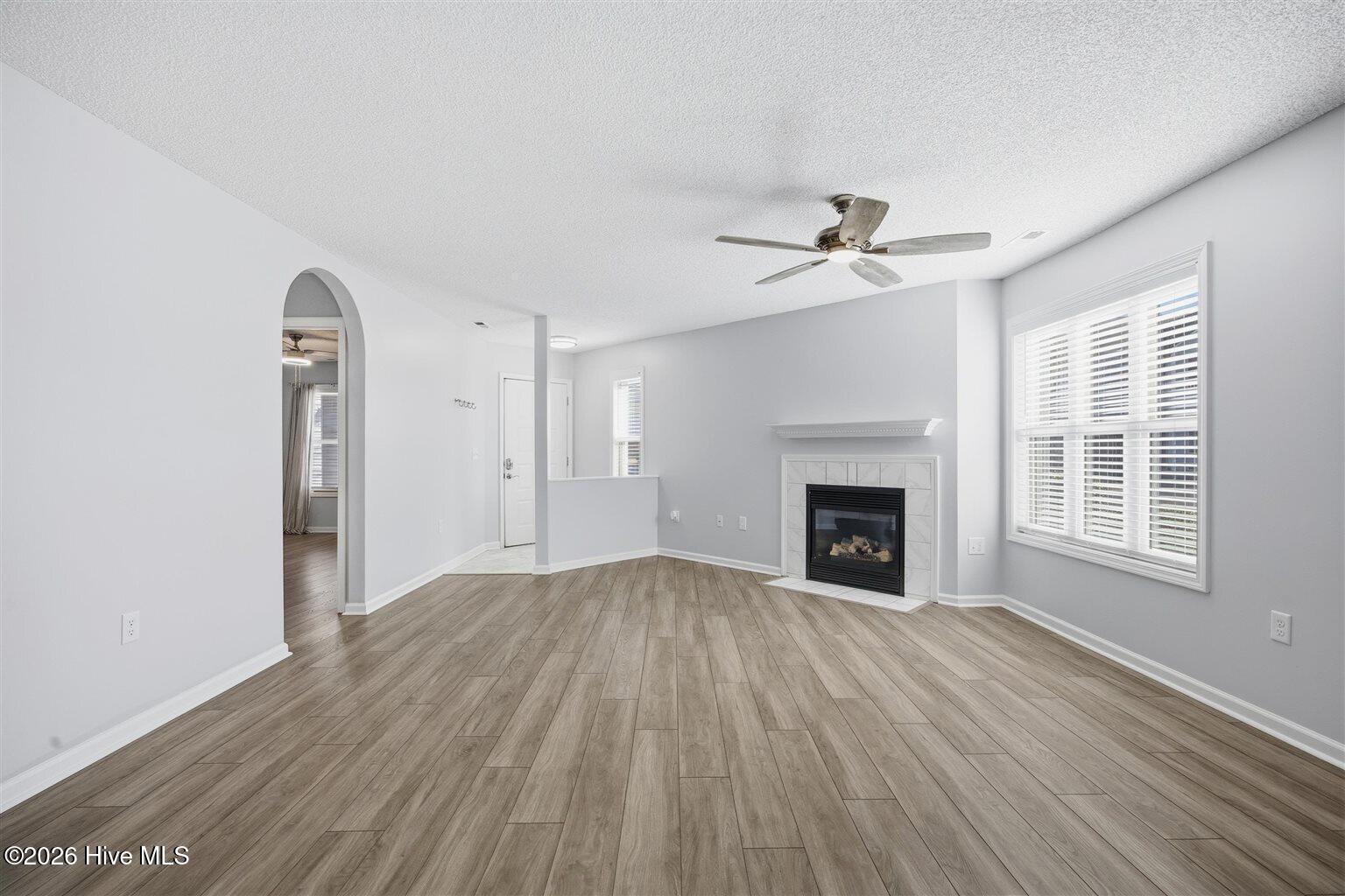 100554604 | Photo 14