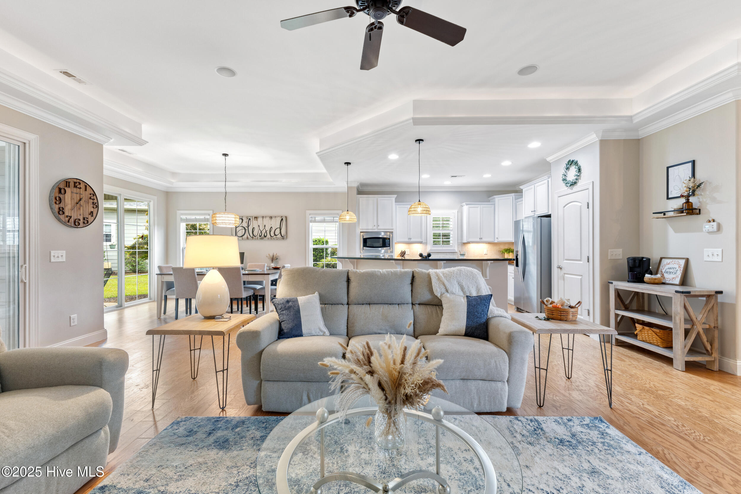 100506544 | Photo 12