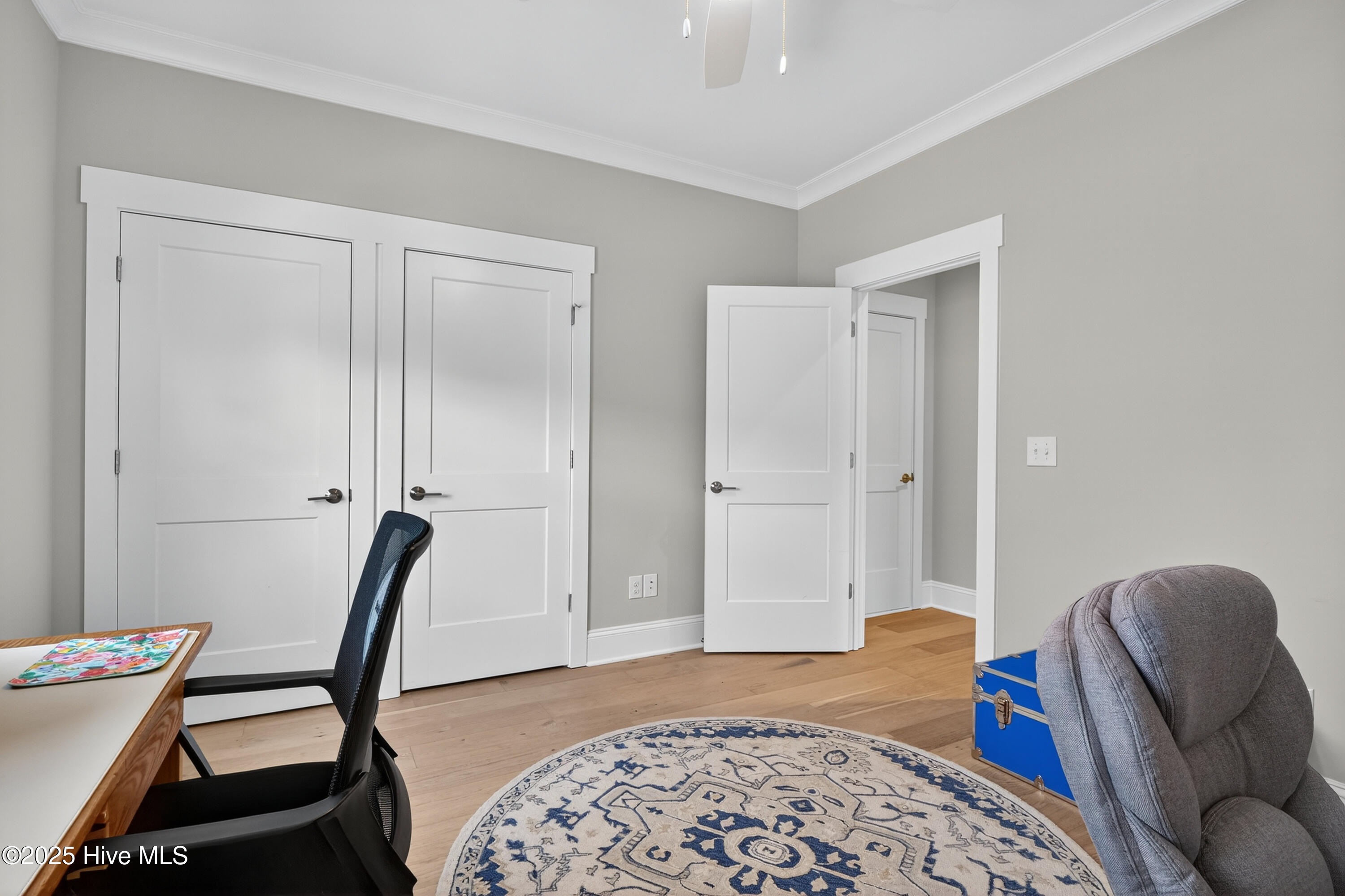 100523935 | Photo 47