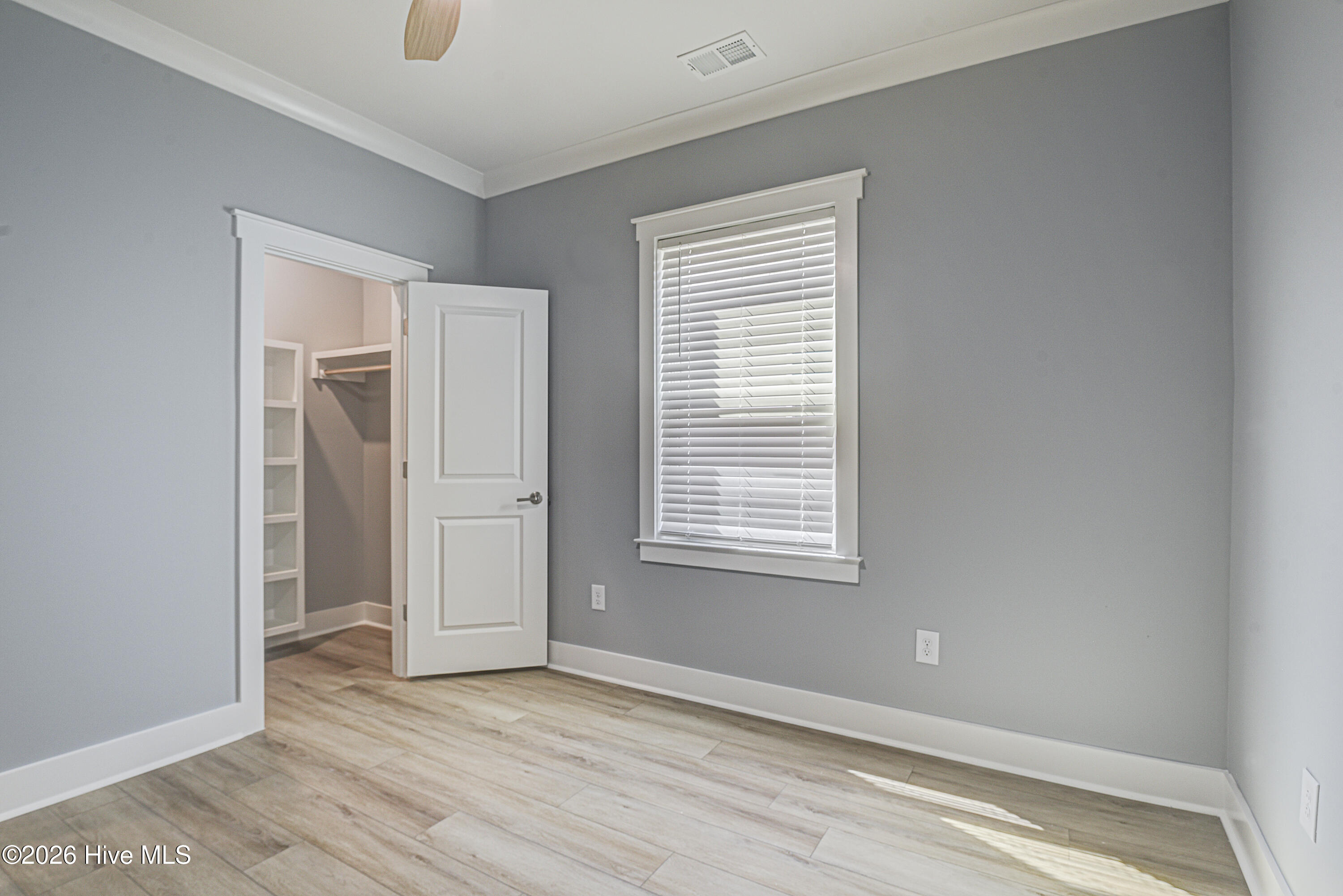 100558671 | Photo 22