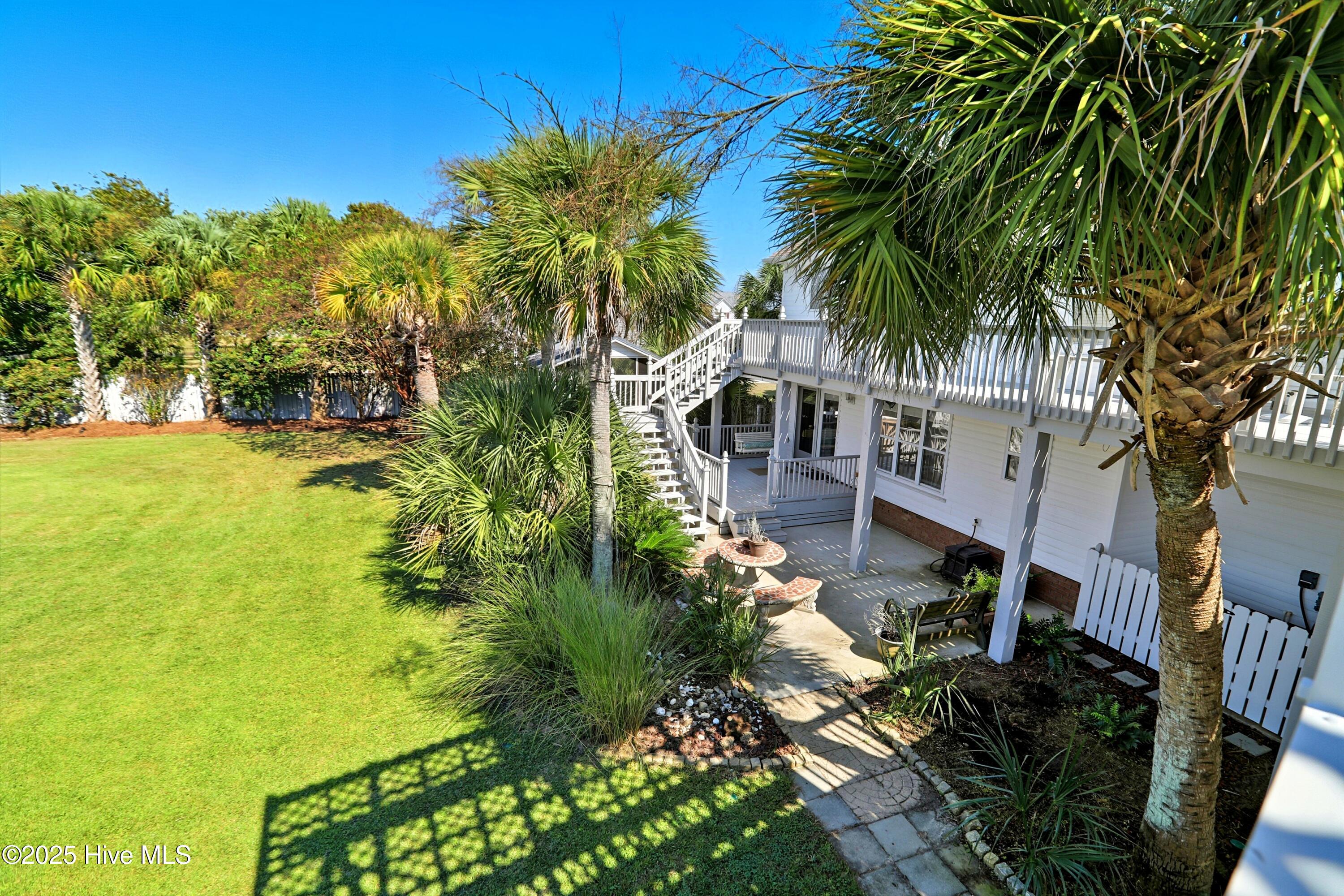 100532485 | Photo 30