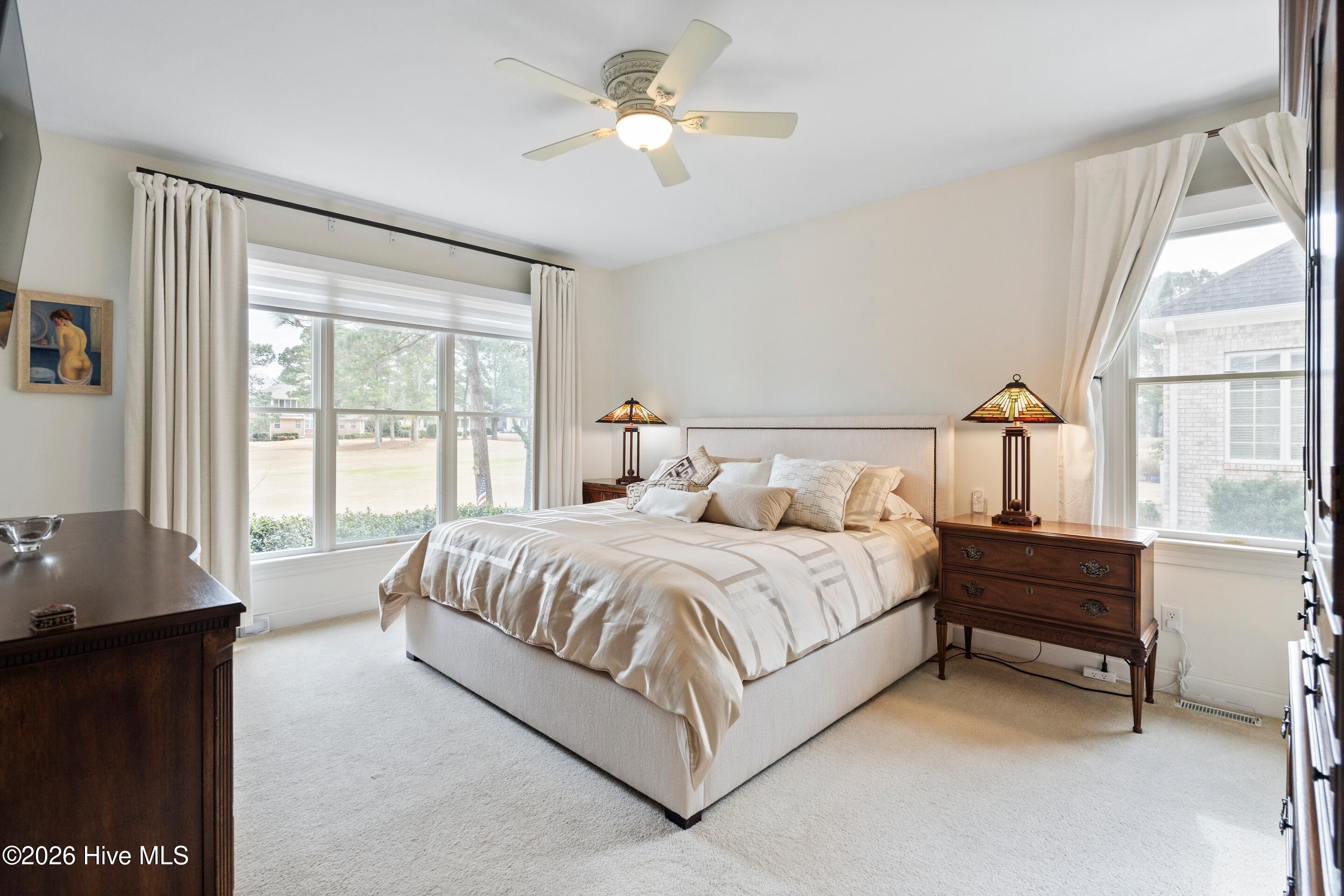 100548933 | Photo 39