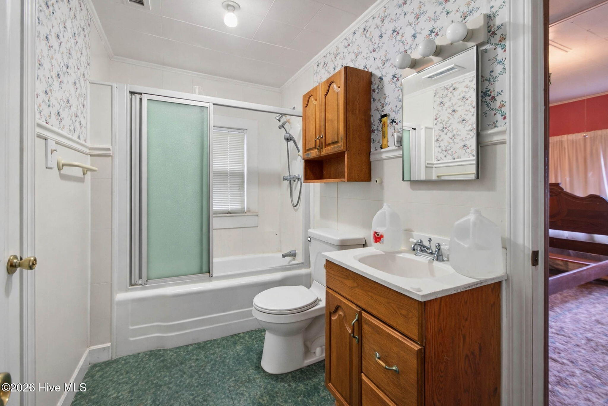 100560729 | Photo 22