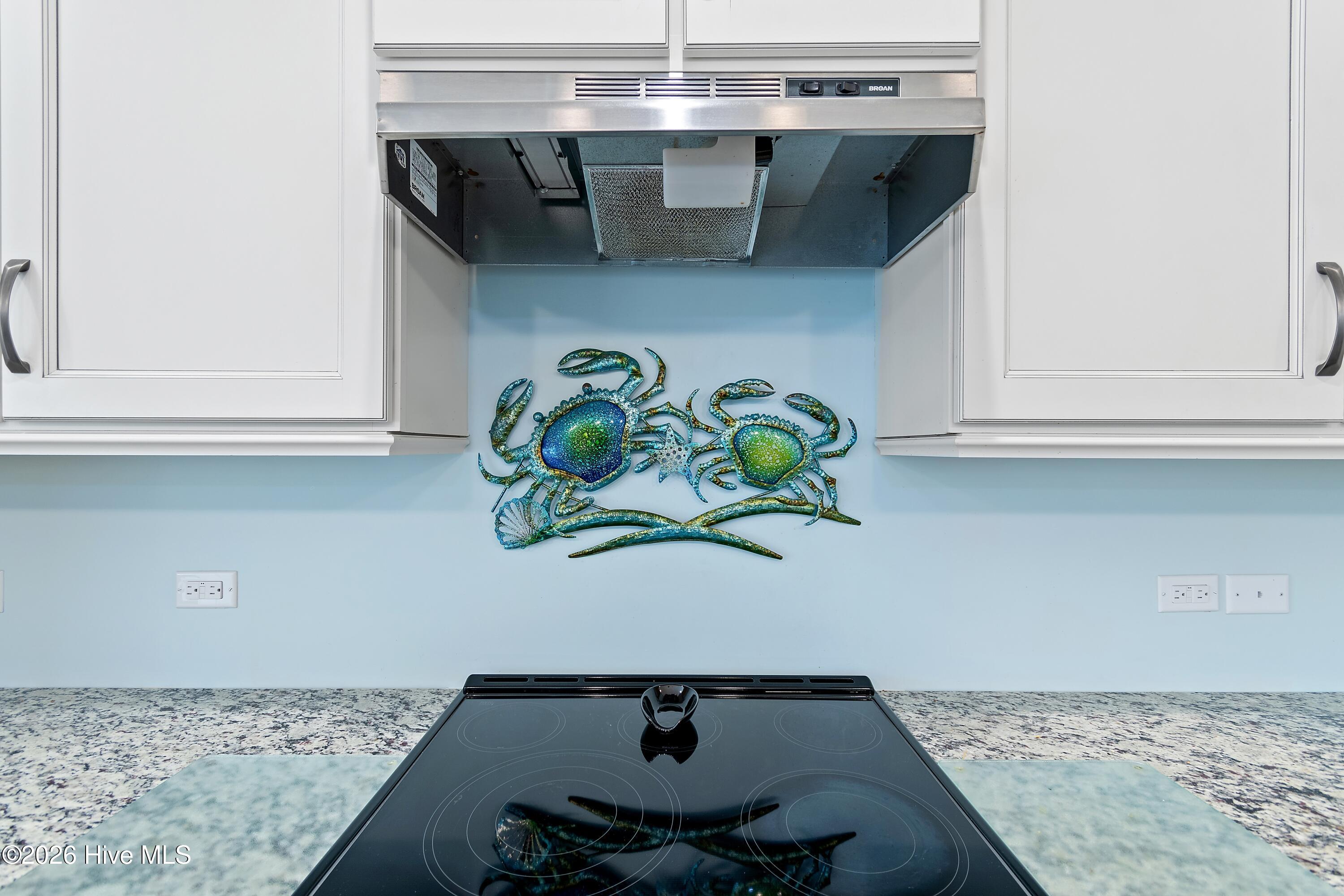 100557254 | Photo 16