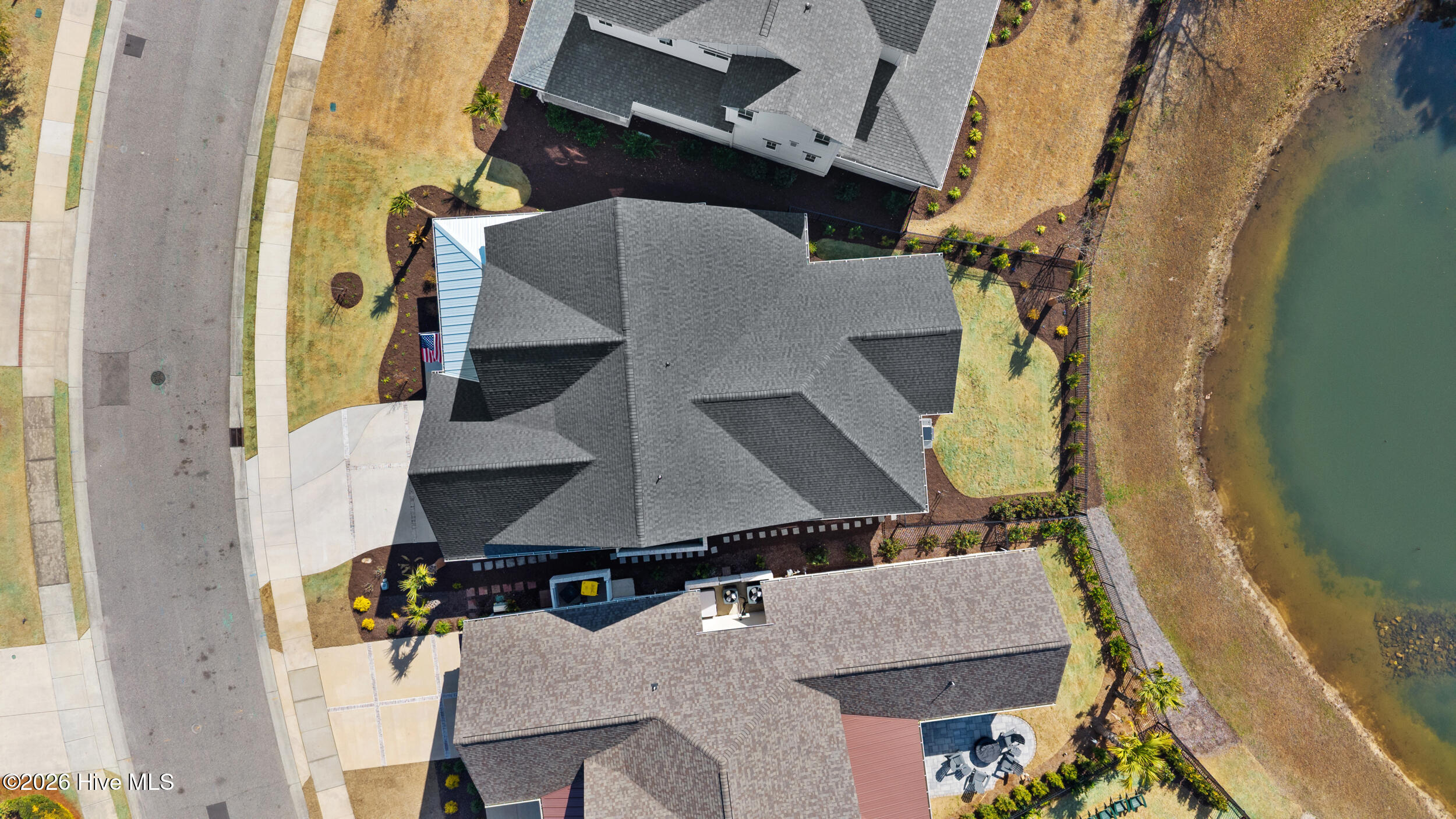 100558657 | Photo 65