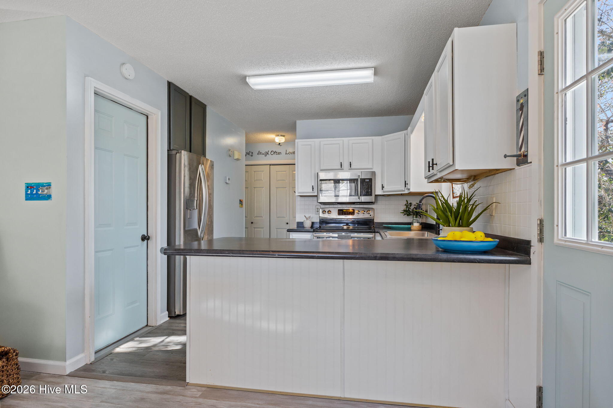 100561446 | Photo 12