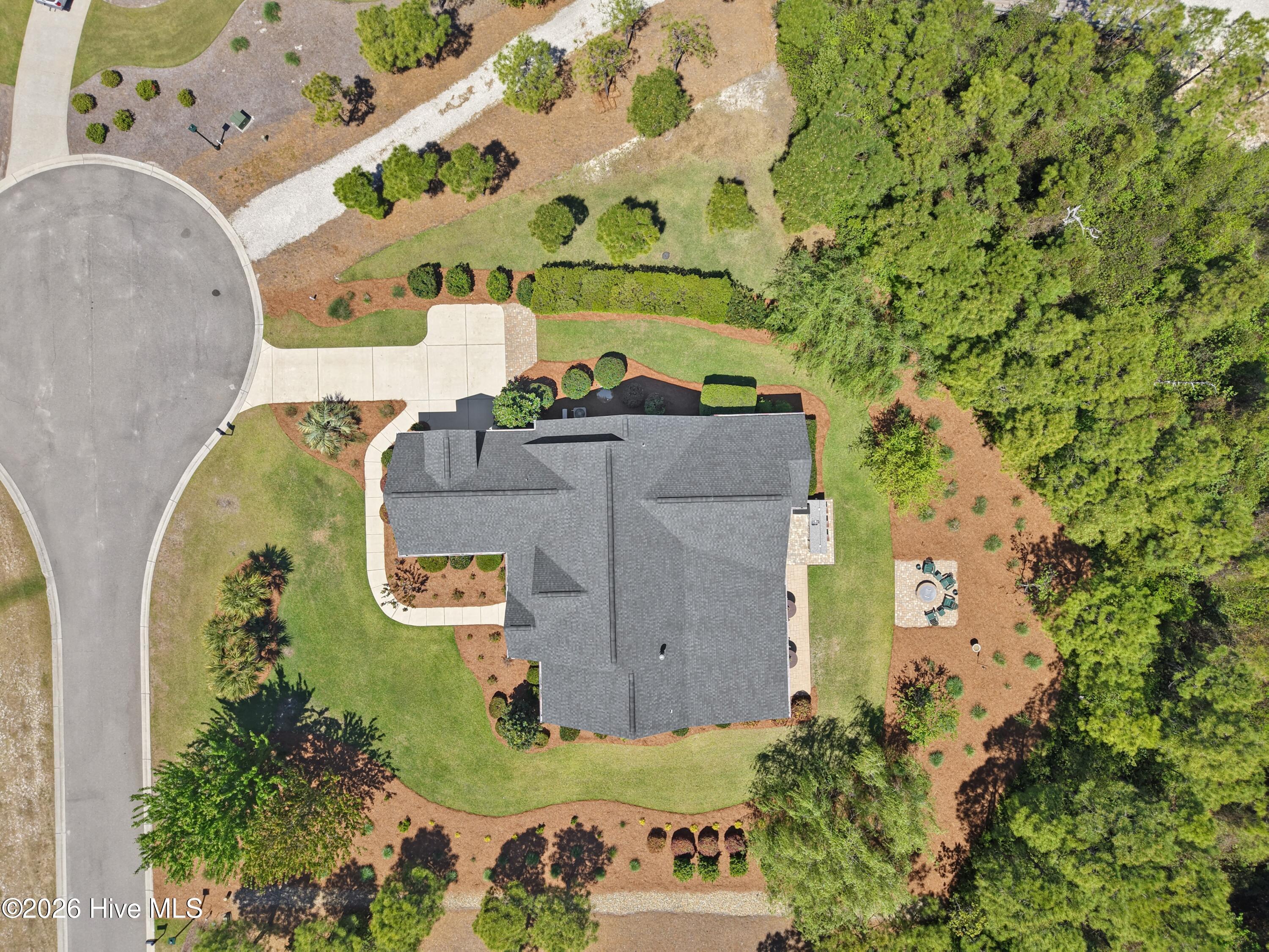 100568990 | Photo 72