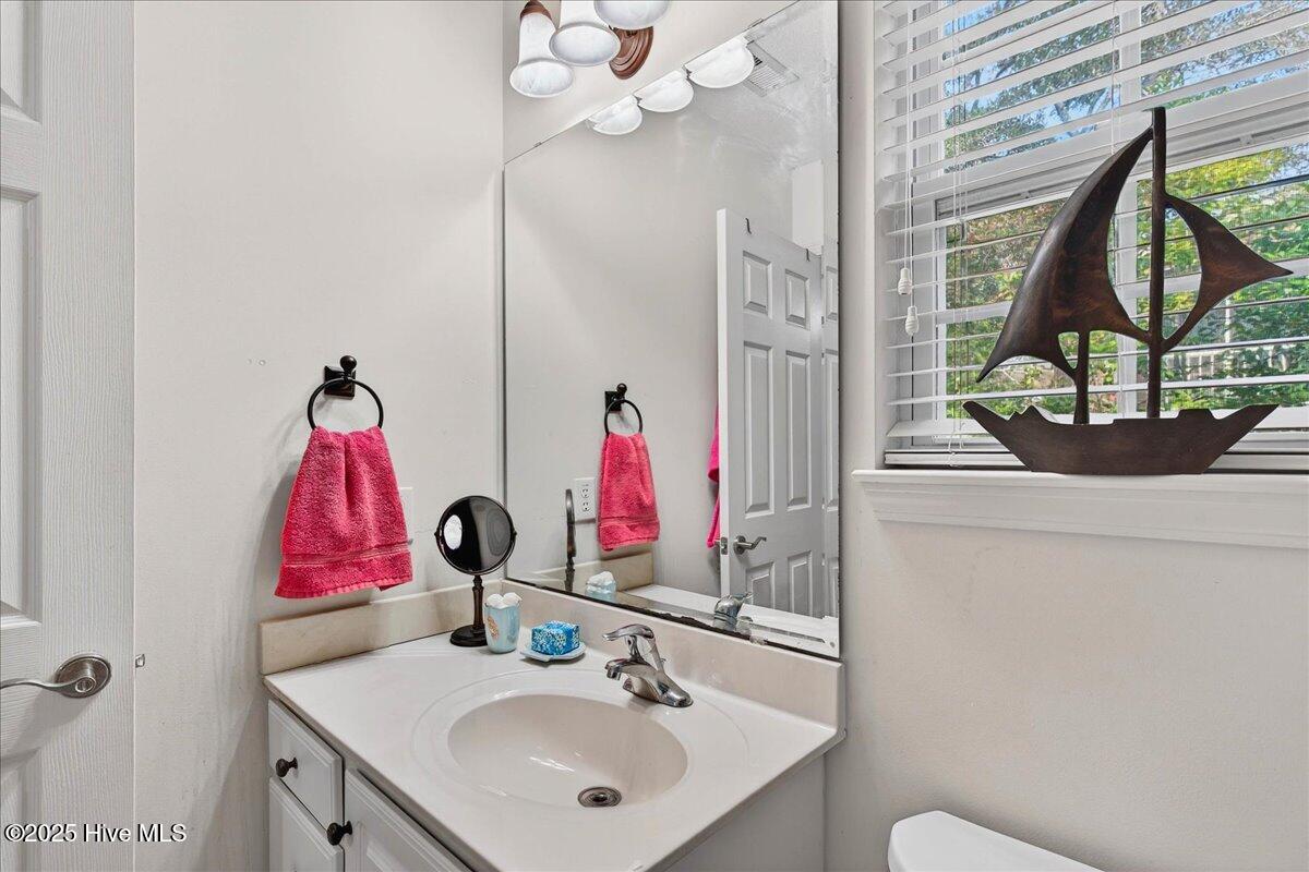 100543046 | Photo 20