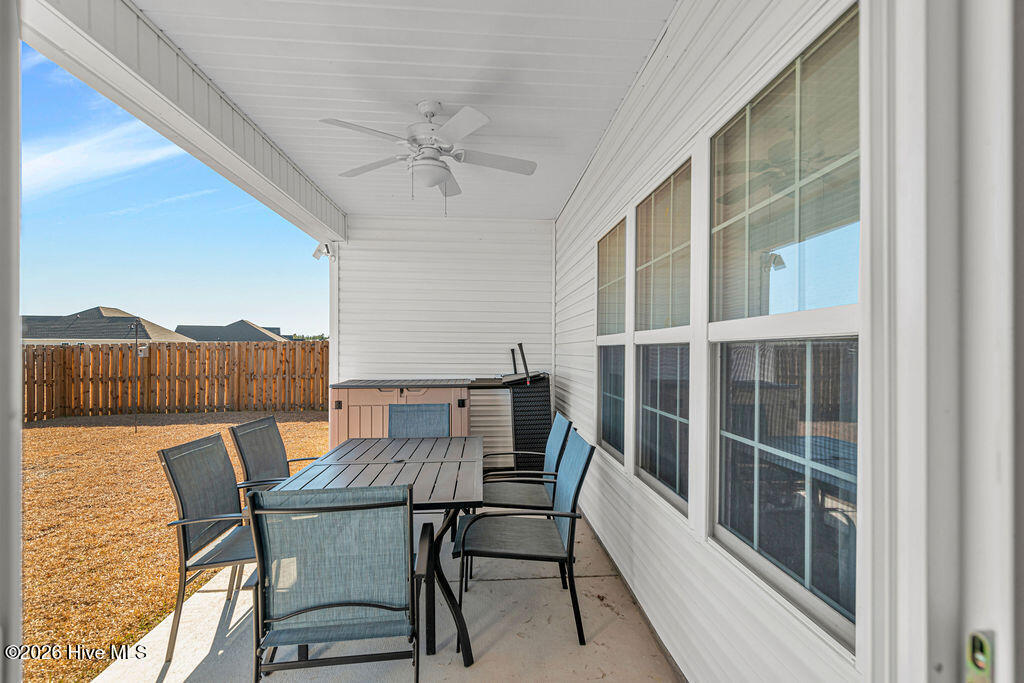 100549970 | Photo 23