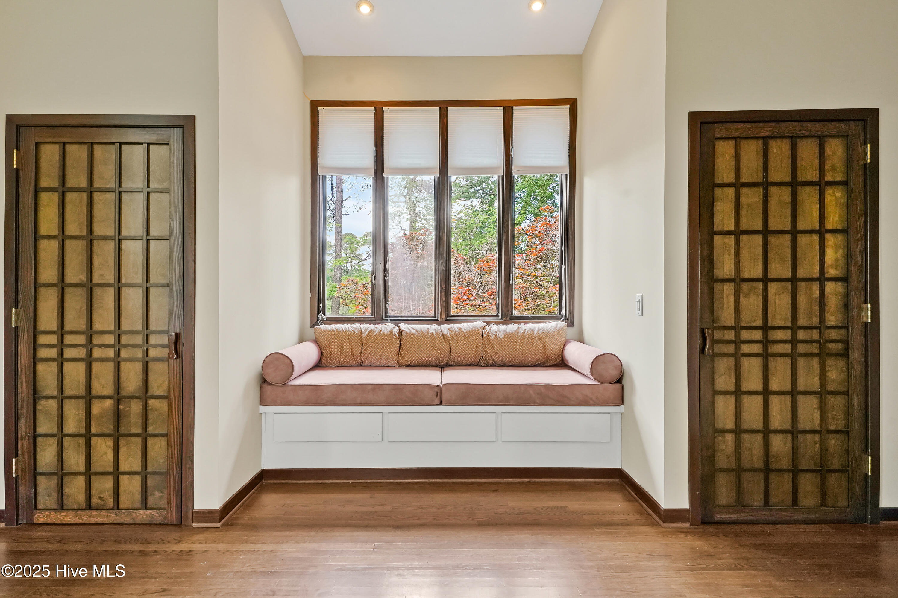 906RobertELeeDrive-28