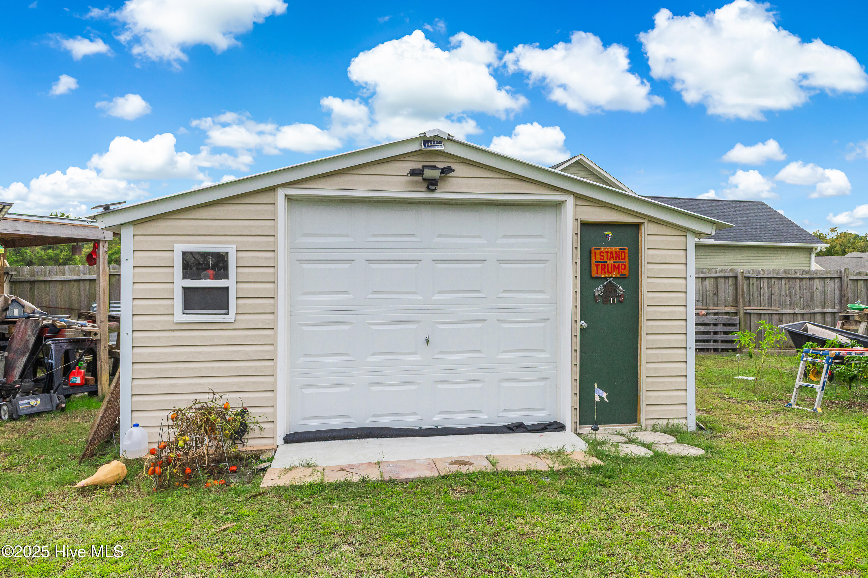 100536625 | Photo 33