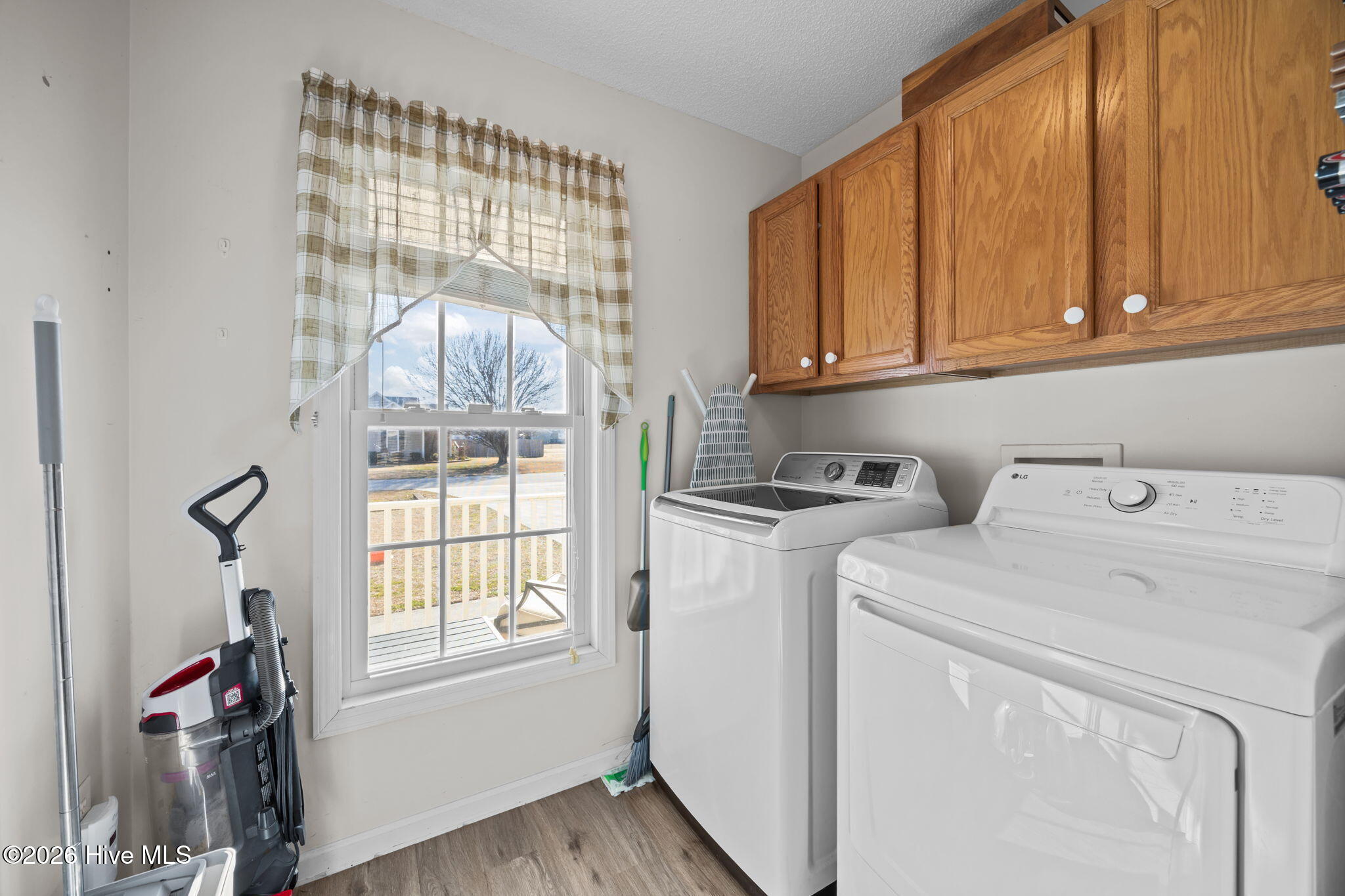 100554153 | Photo 20