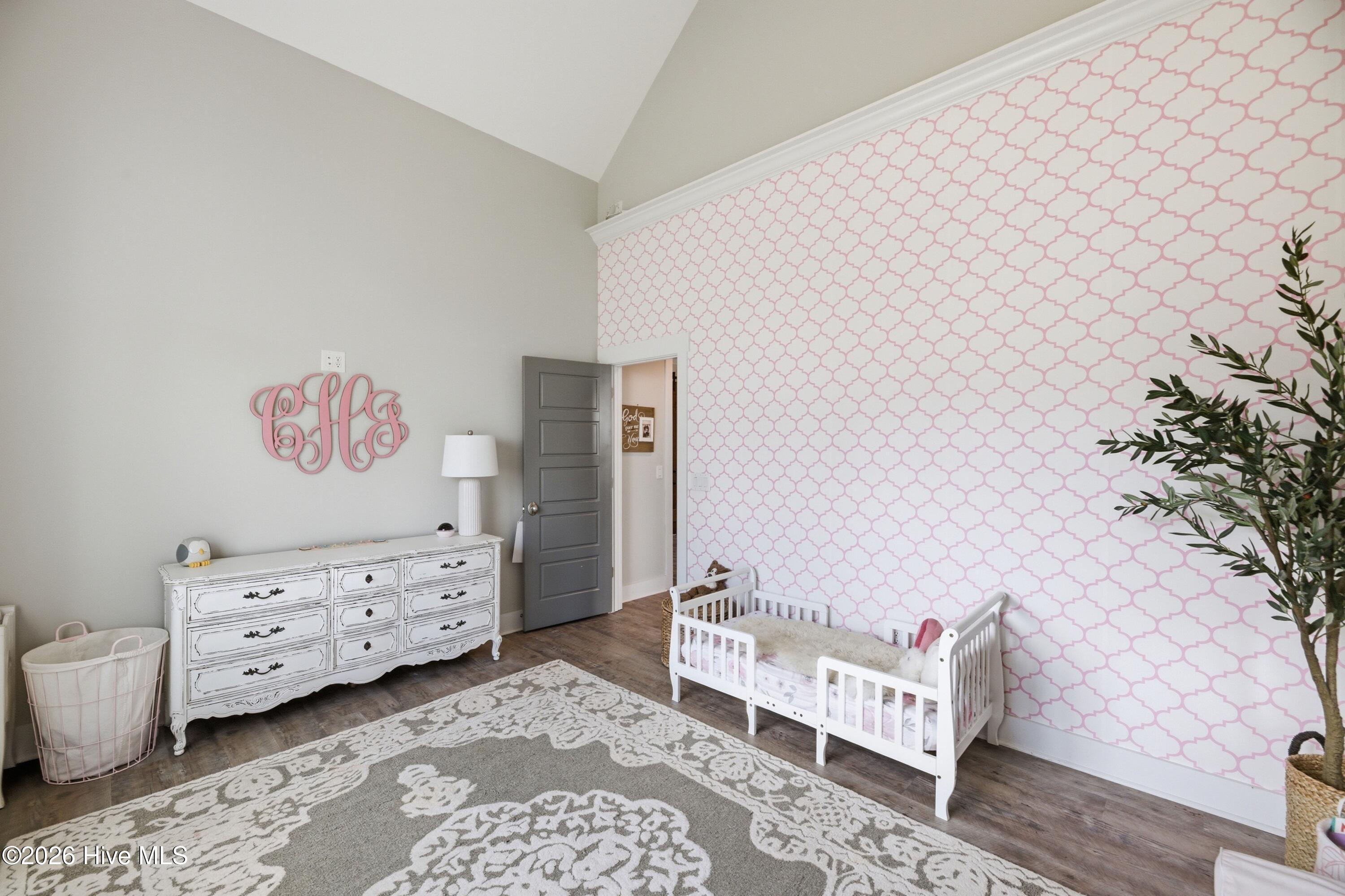 100564448 | Photo 31