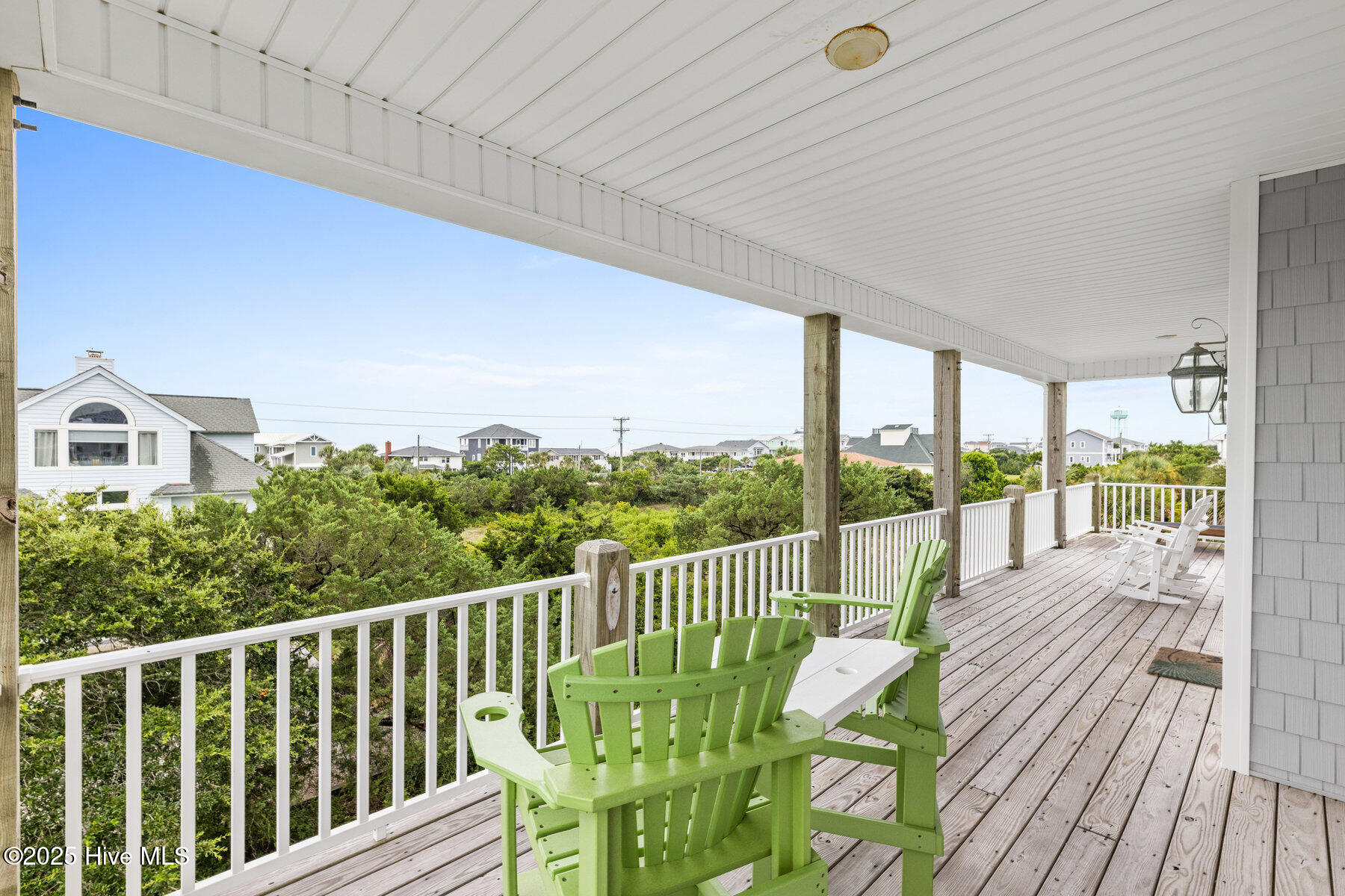 100523627 | Photo 37