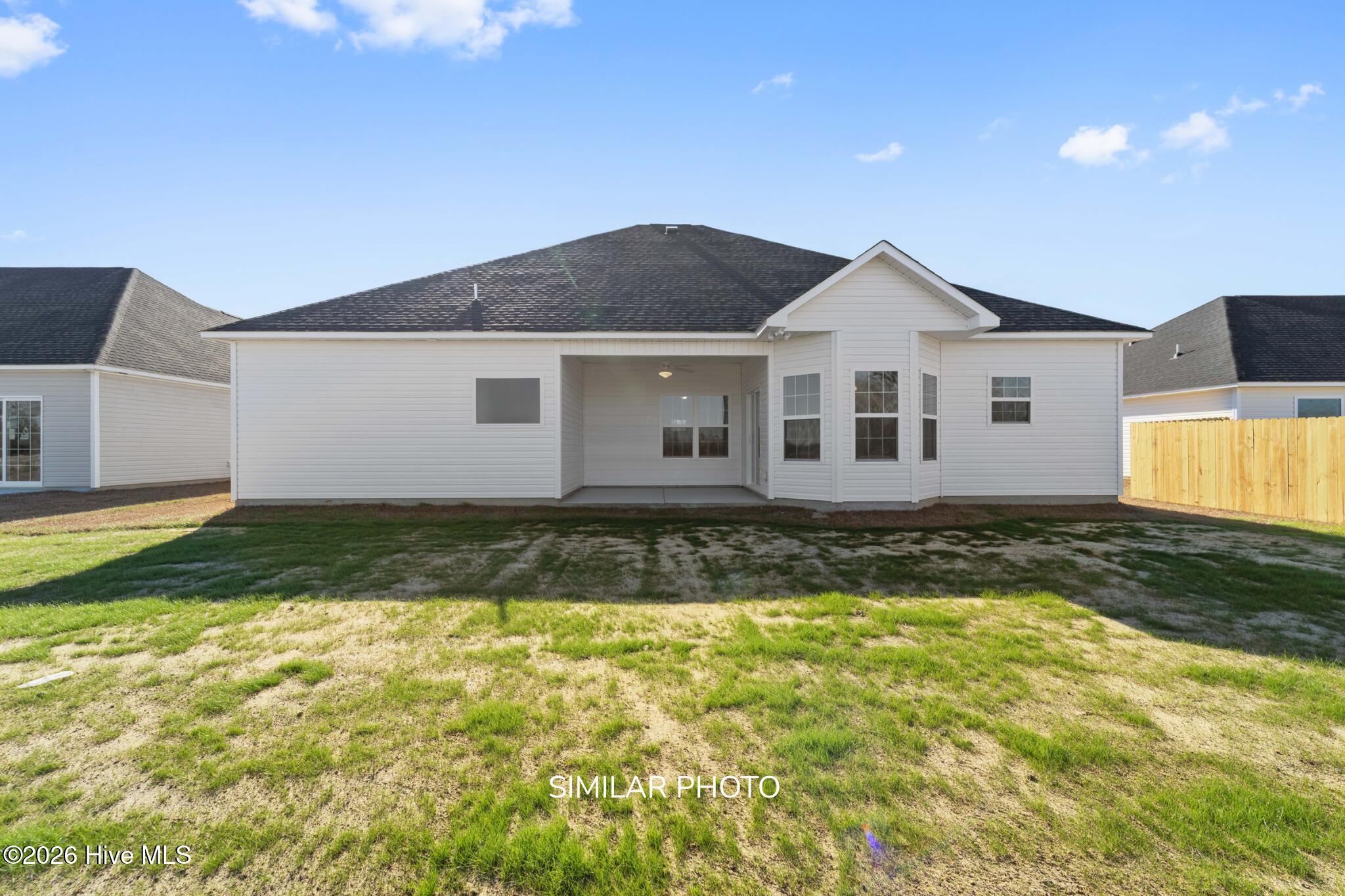 100561268 | Photo 21