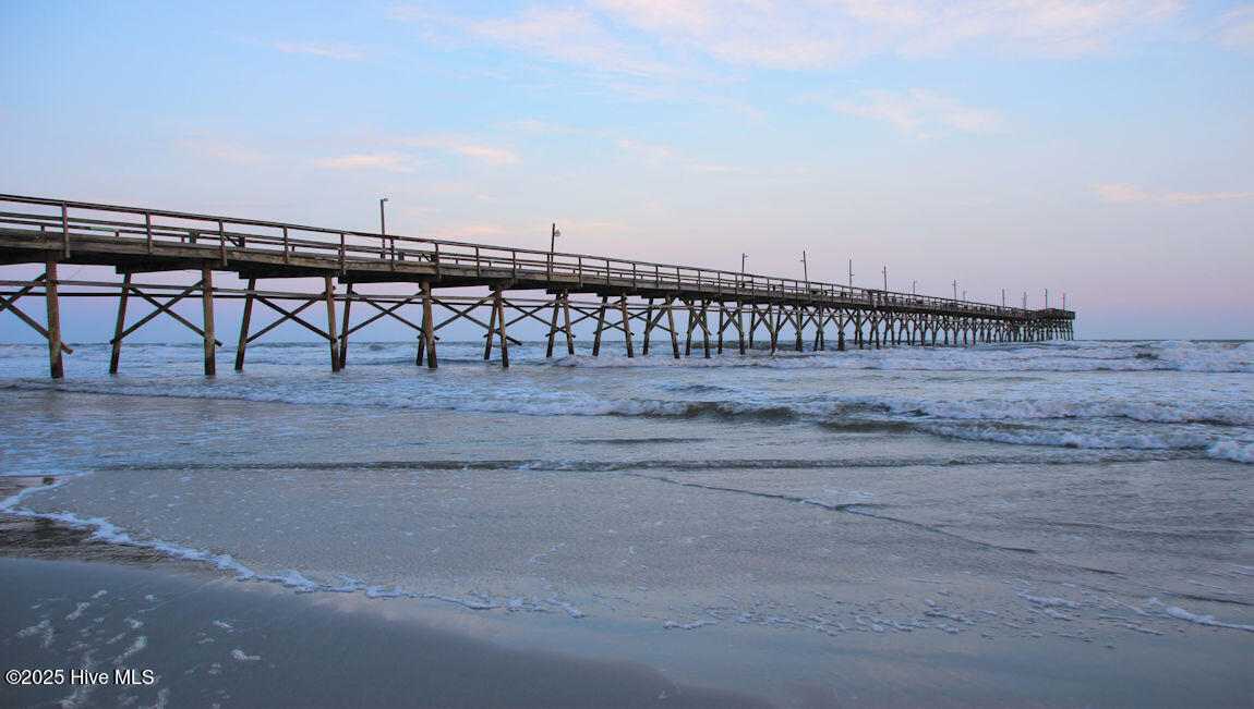 100570400 | Photo 15