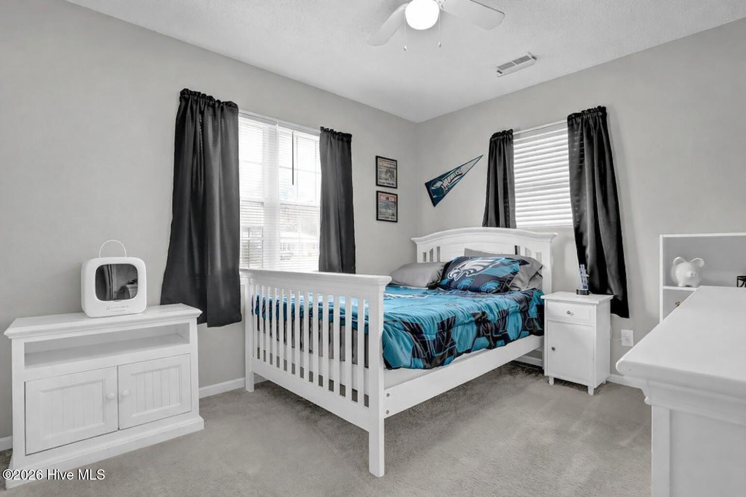 100552769 | Photo 22