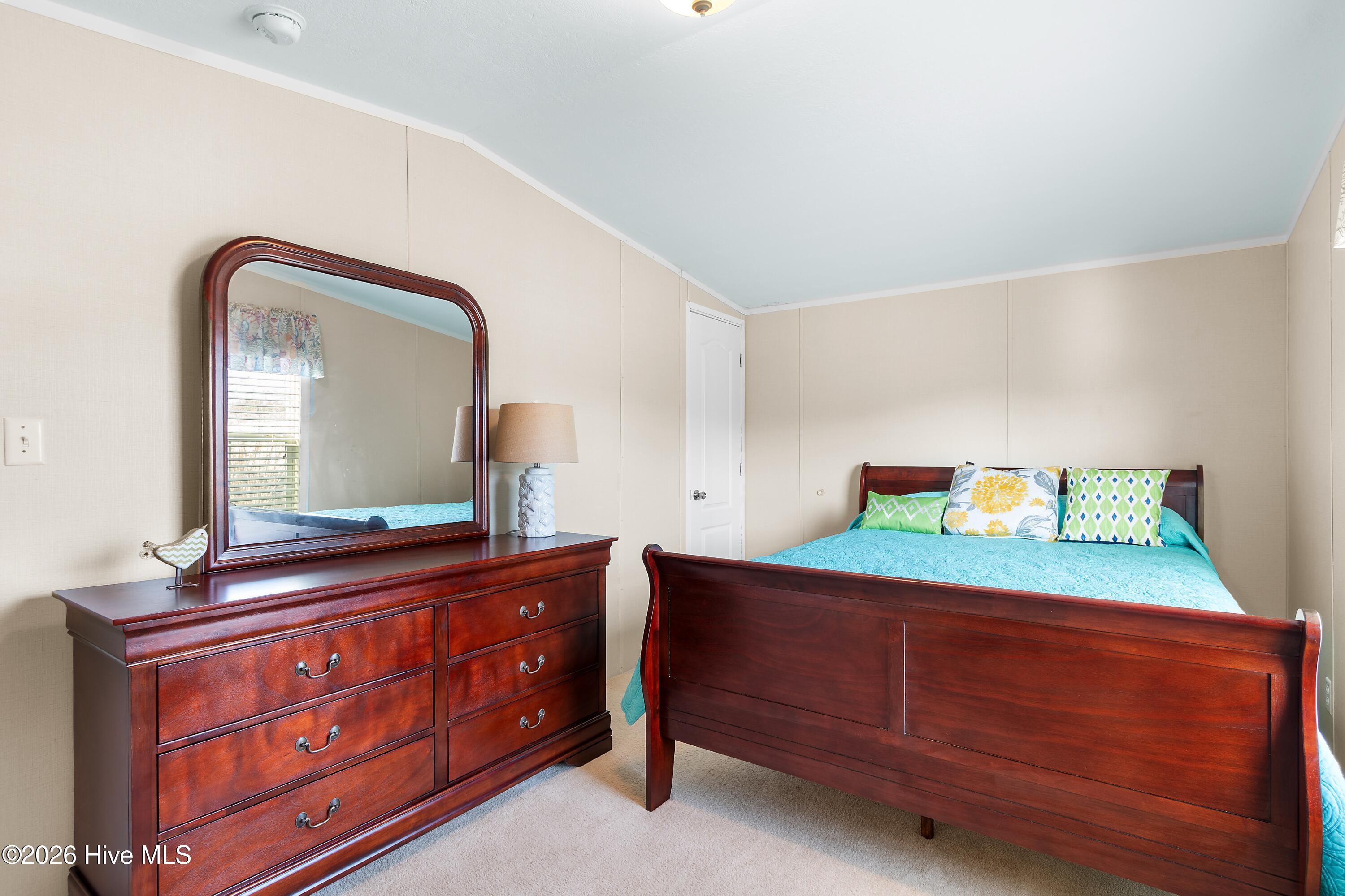 100564695 | Photo 20