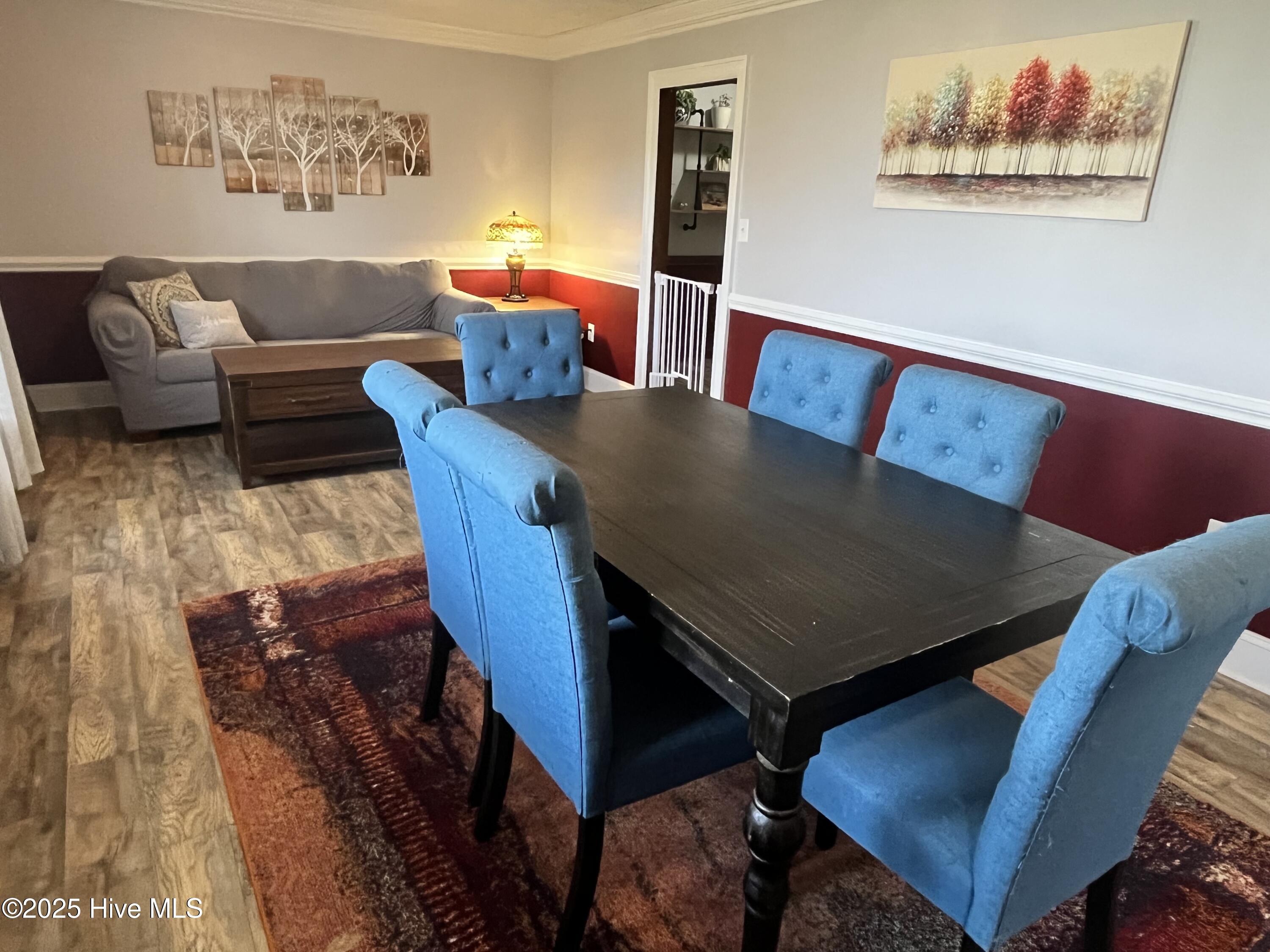 100540305 | Photo 10