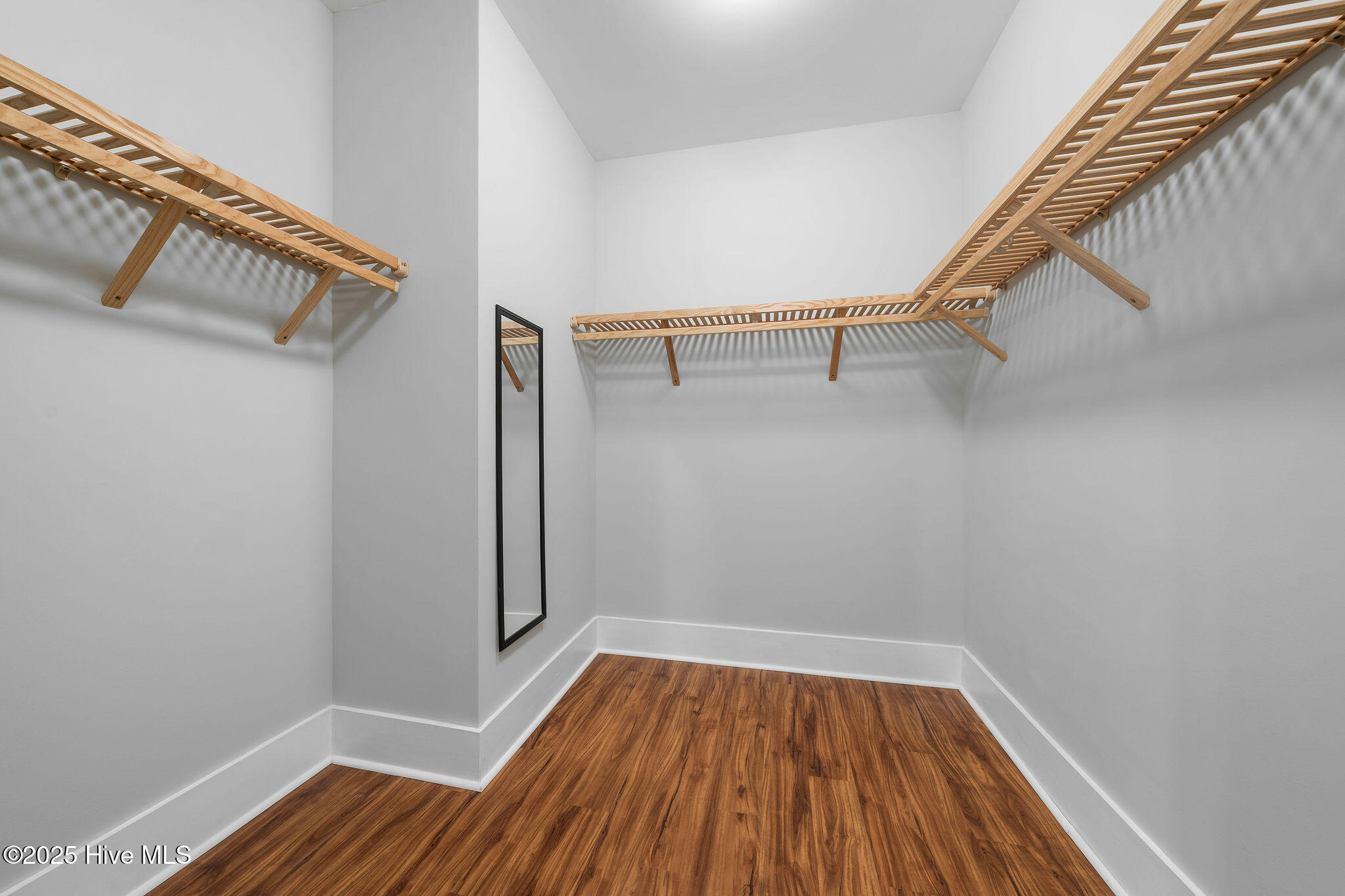 100536544 | Photo 39