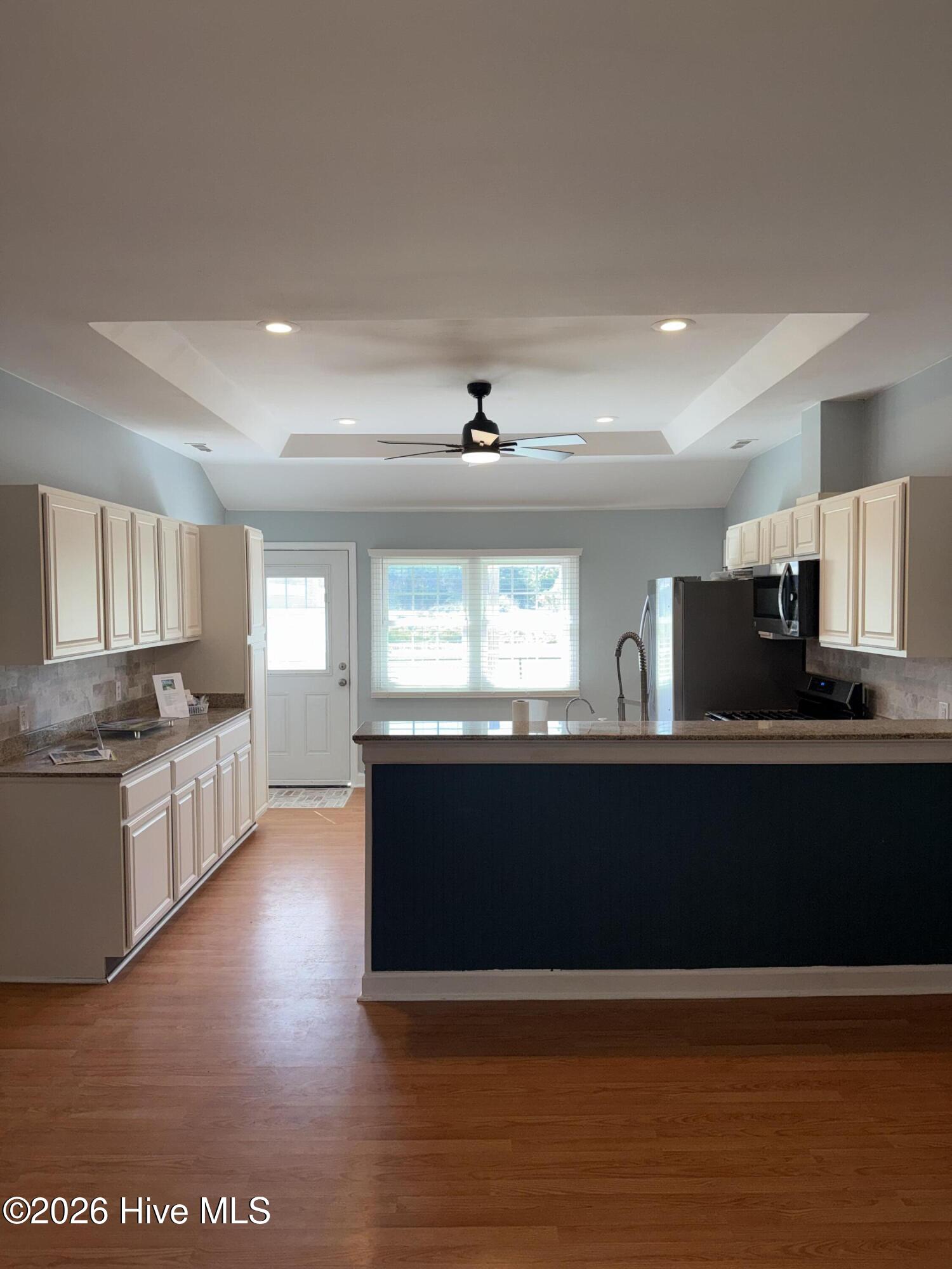 477 Harkers Island Road,Beaufort