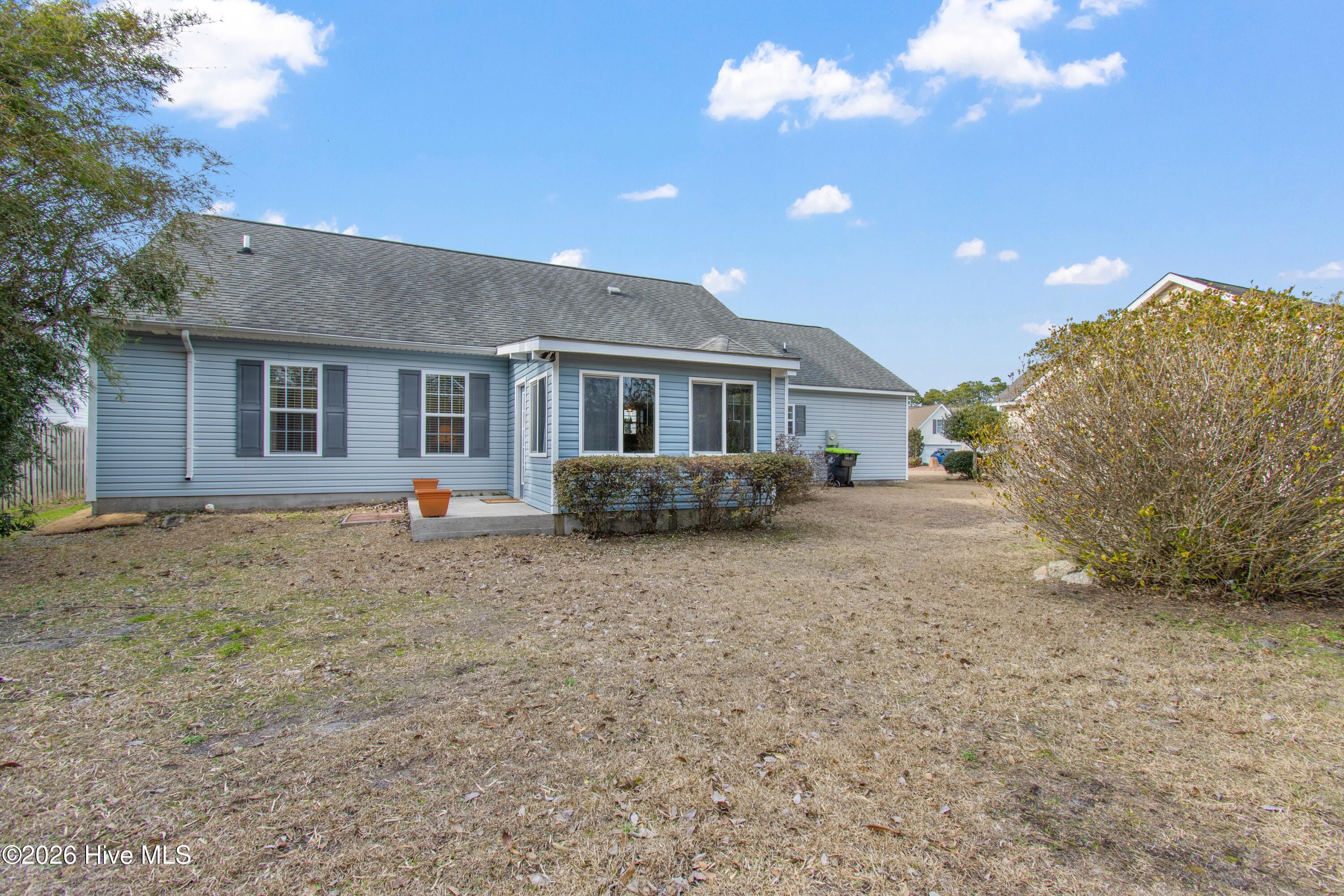 100556789 | Photo 23