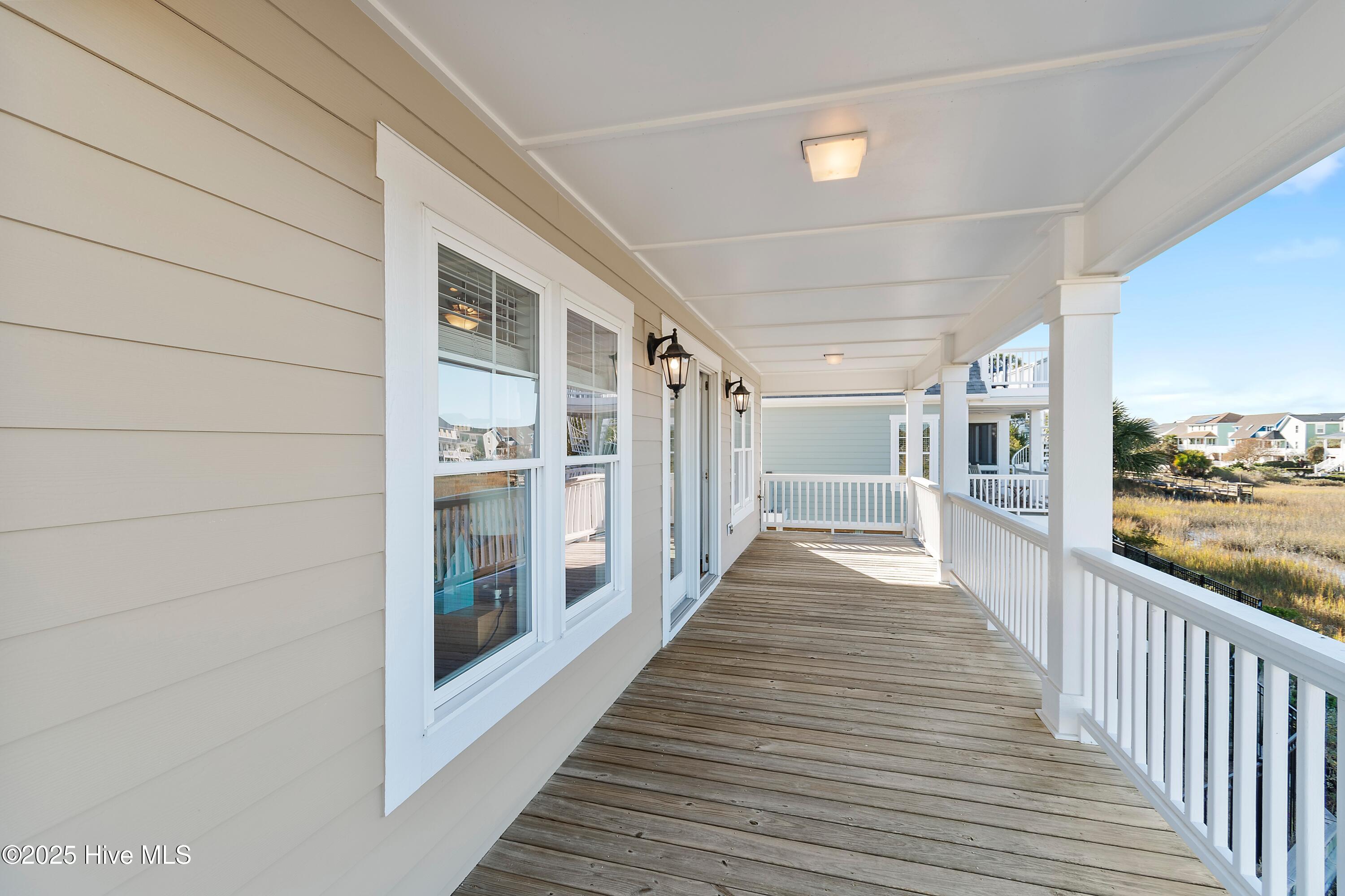 100541984 | Photo 28