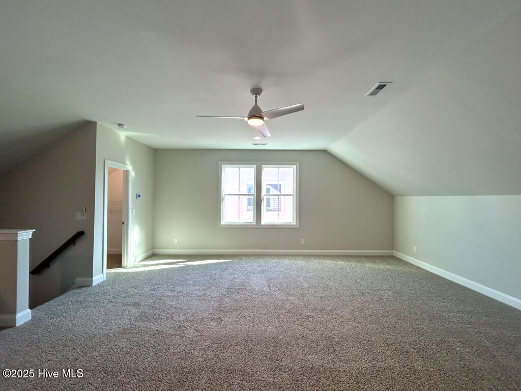 100510187 | Photo 71