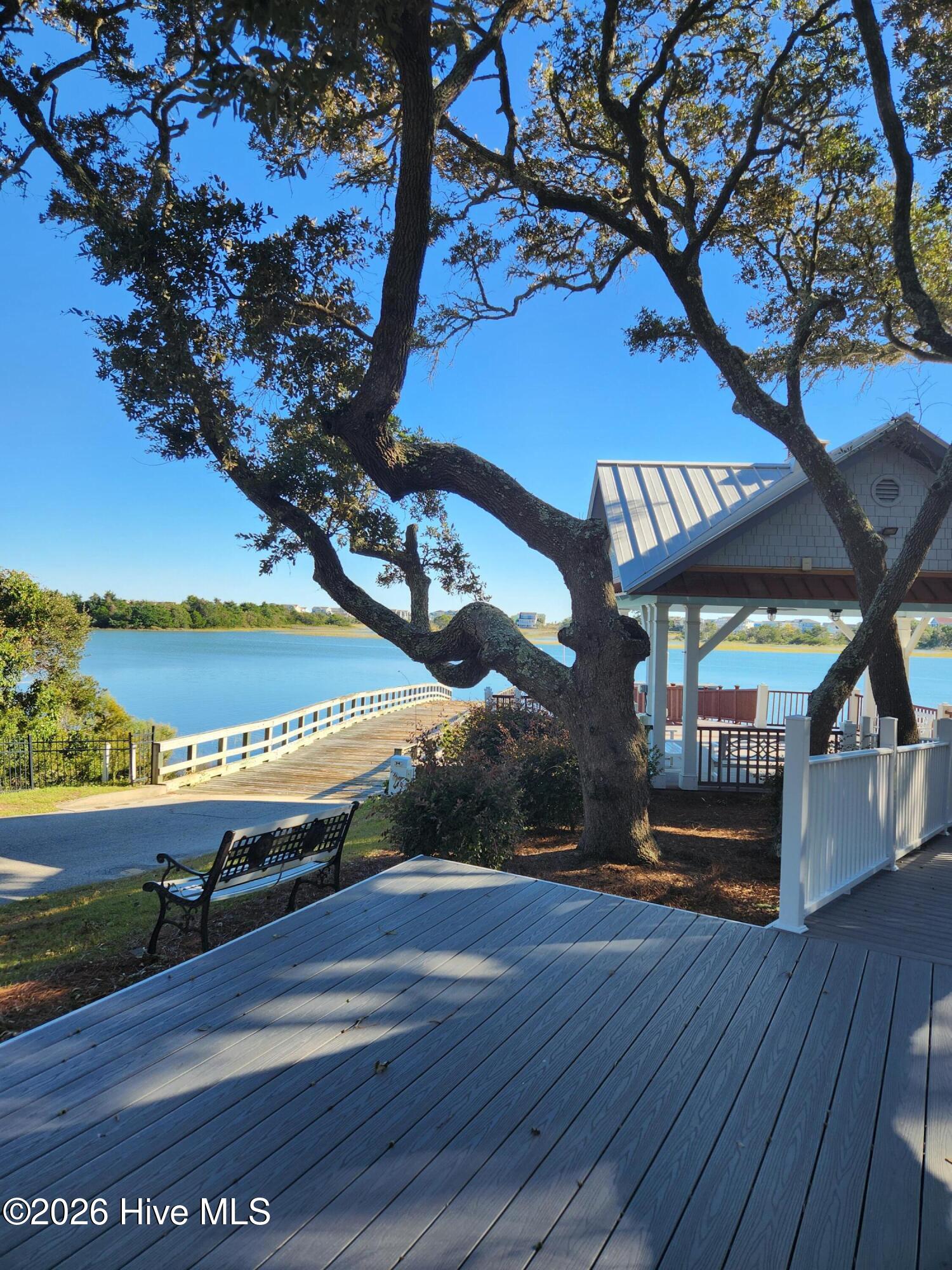 100554715 | Photo 10