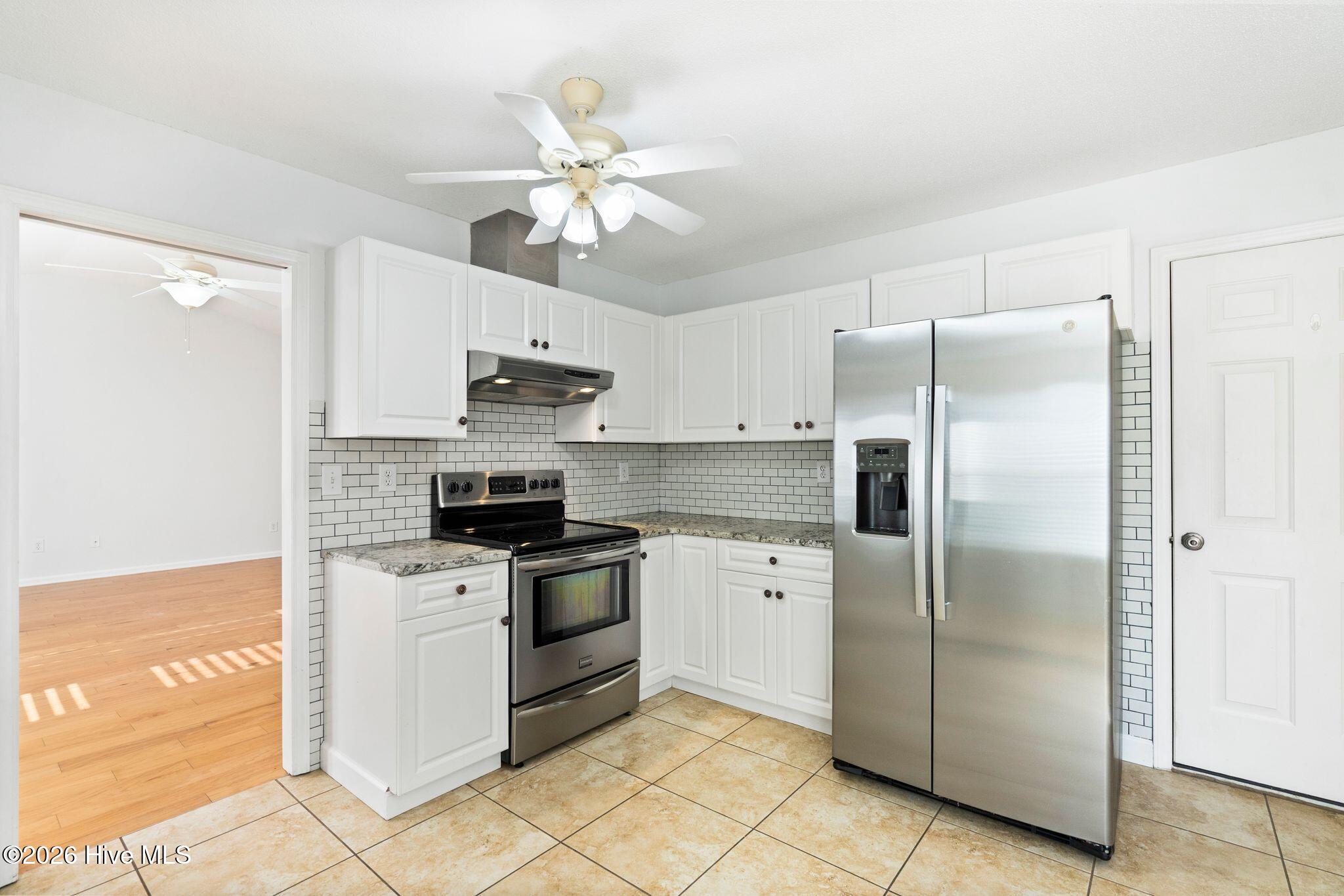 100556381 | Photo 19