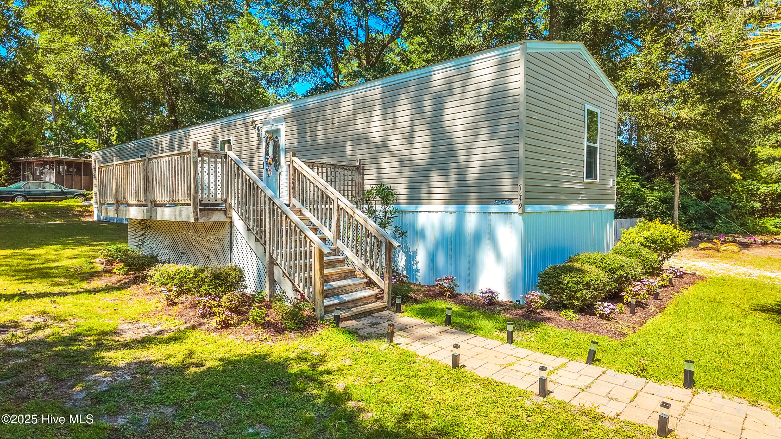 100517636 | Photo 39