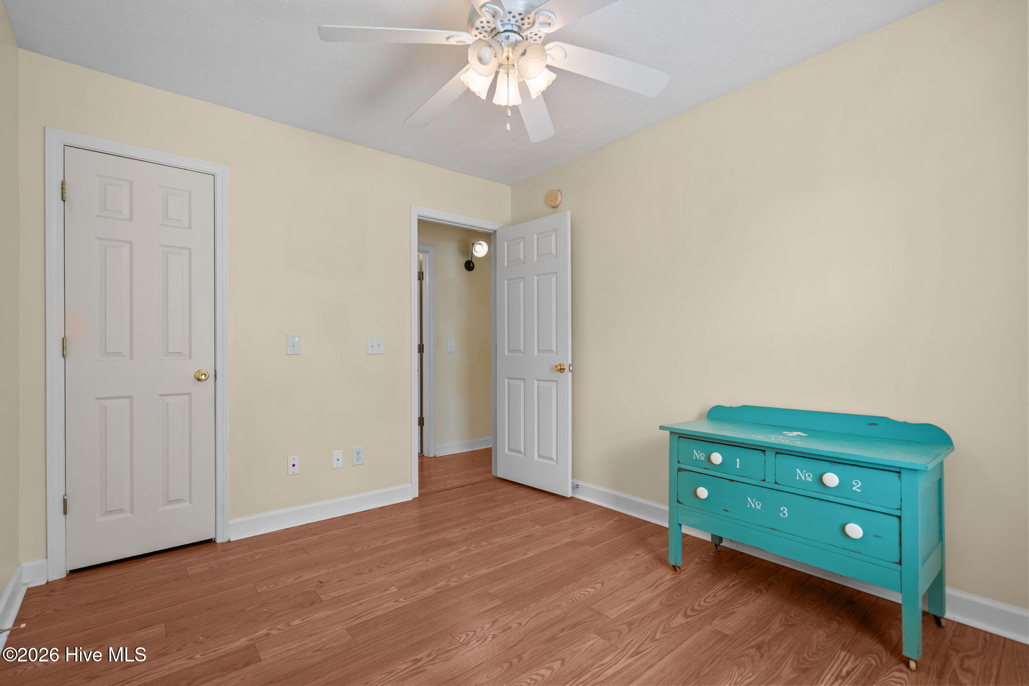 100564732 | Photo 26