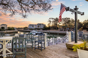 100560596 | Photo 75