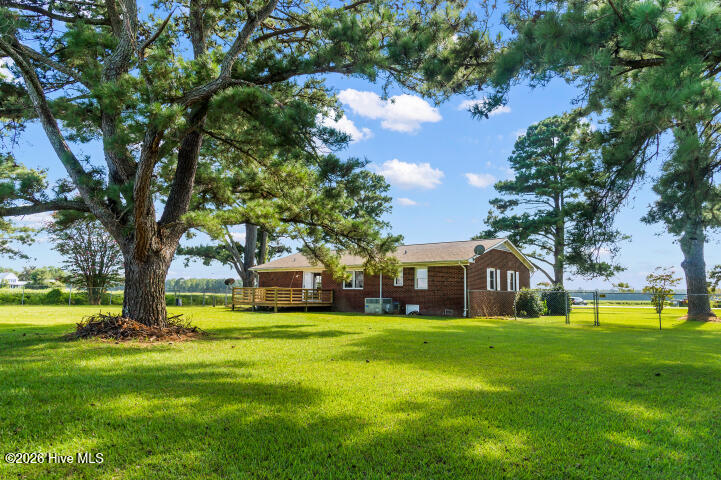22367 Nc Highway 55,Oriental