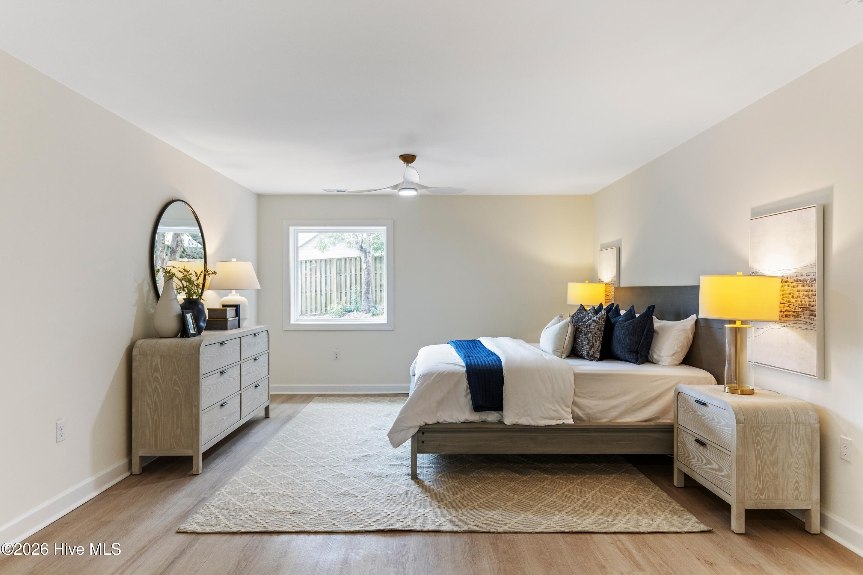 100549199 | Photo 24