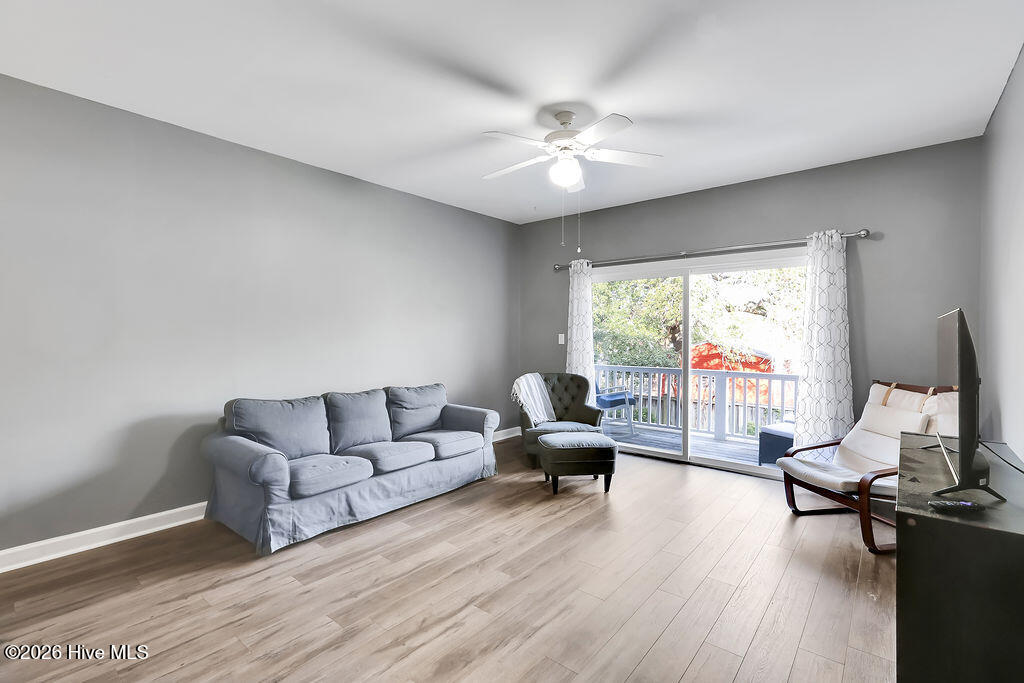 100549011 | Photo 16