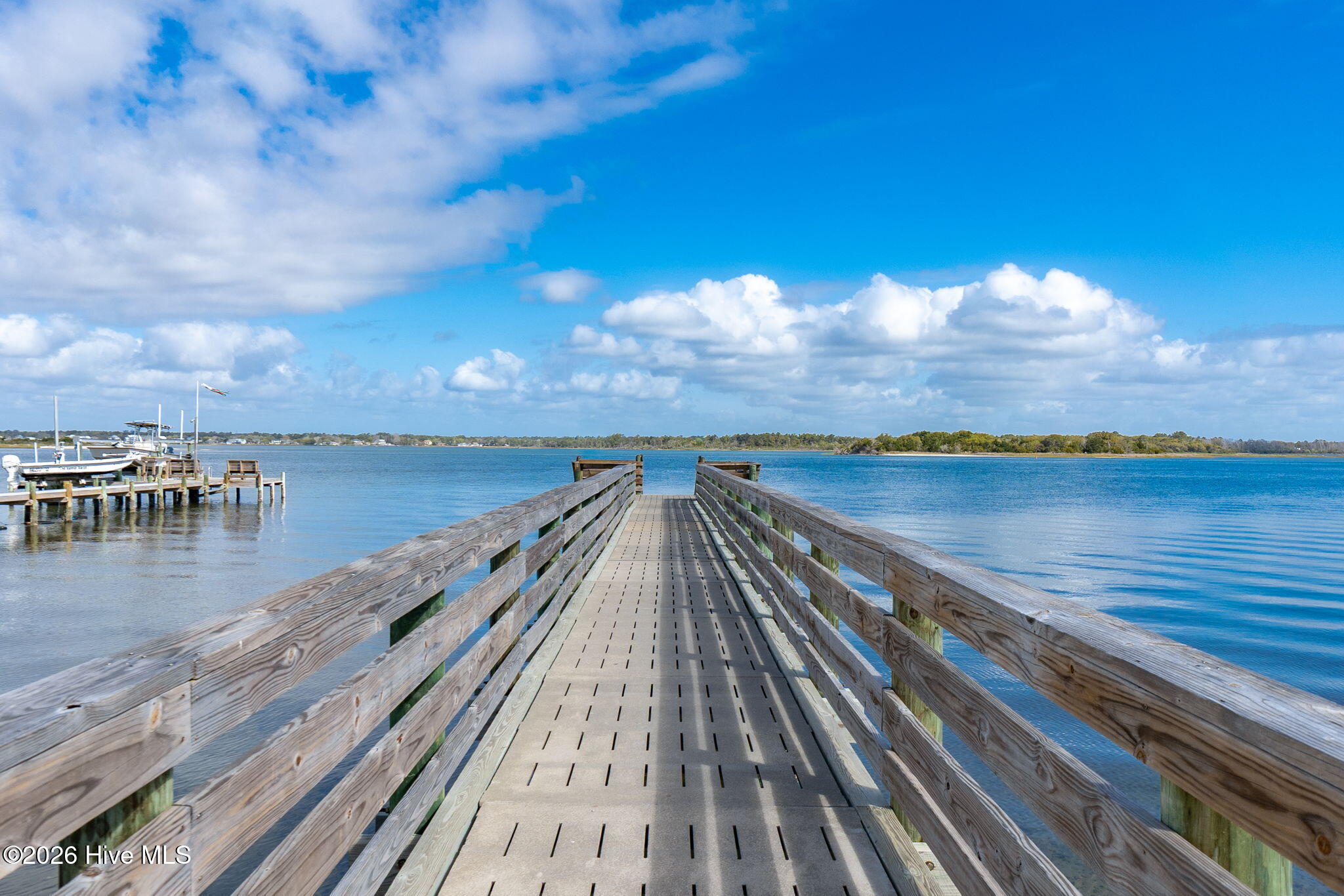 100566494 | Photo 37