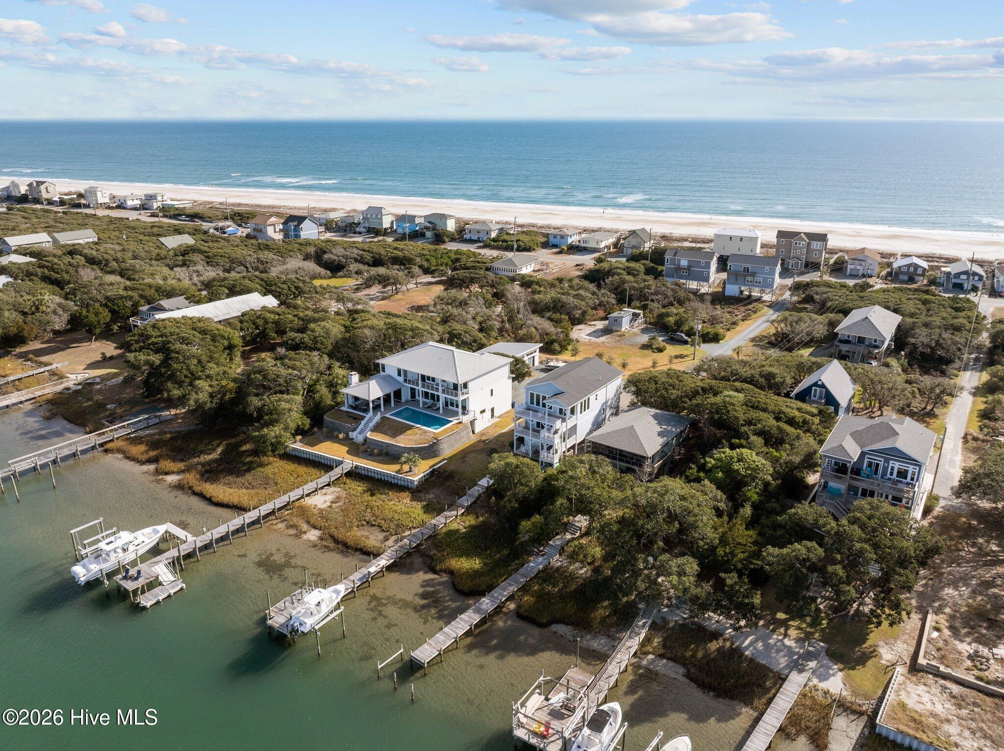 100559194 | Photo 36